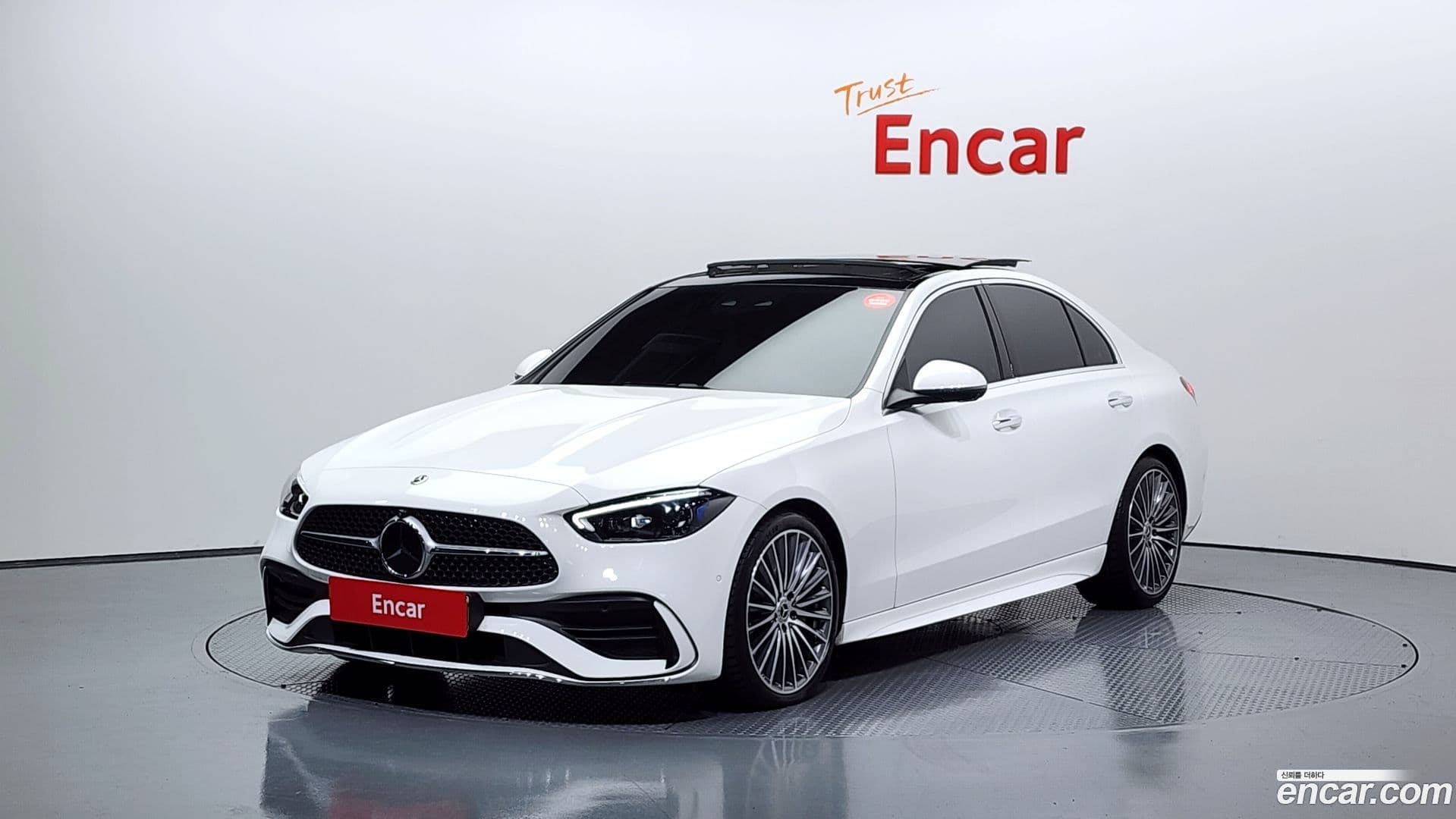 Main__Slider__Photo:C-Class Mercedes-Benz 2023.11-0