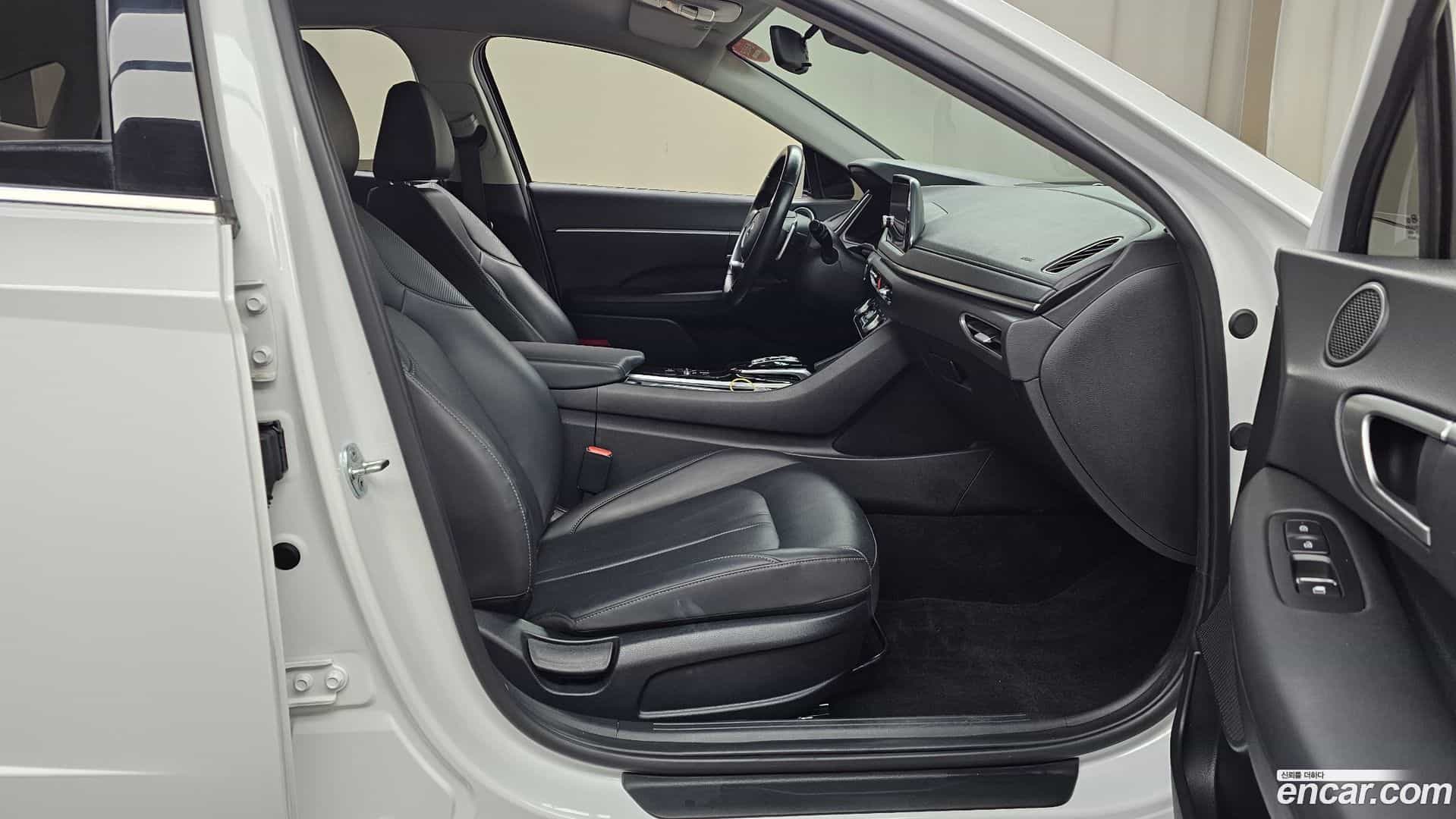Sonata Hyundai 2022.3-OPTION-015