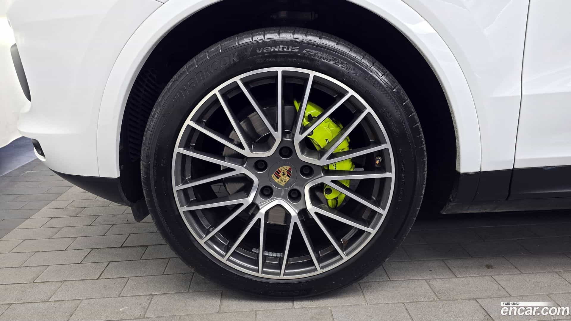 Cayenne Porsche 2020.11-OUTER-005