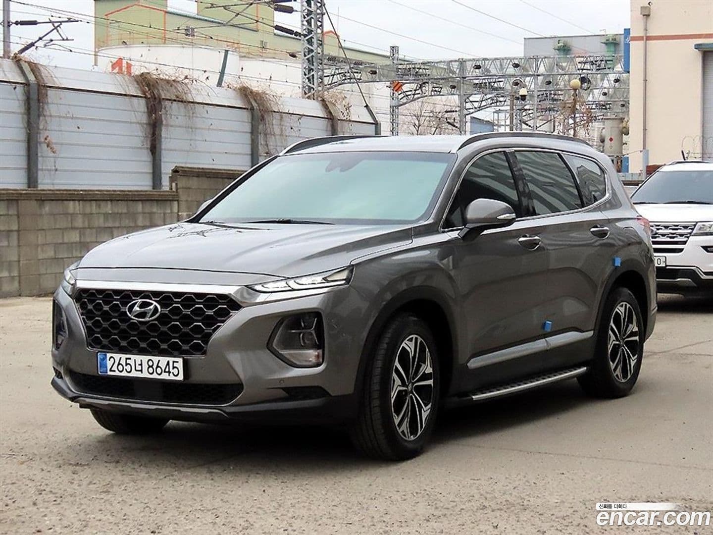 Main__Slider__Photo:Santafe Hyundai 2018.2-0