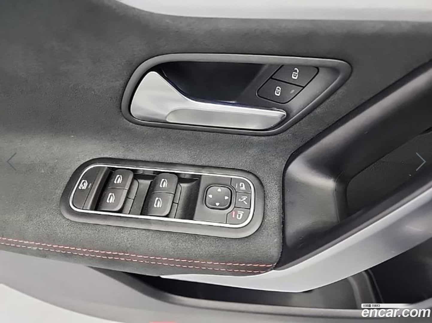 CLA-Class Mercedes-Benz 2020.11-INNER-009