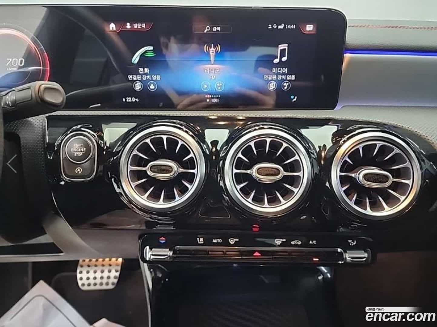 CLA-Class Mercedes-Benz 2020.11-OPTION-020