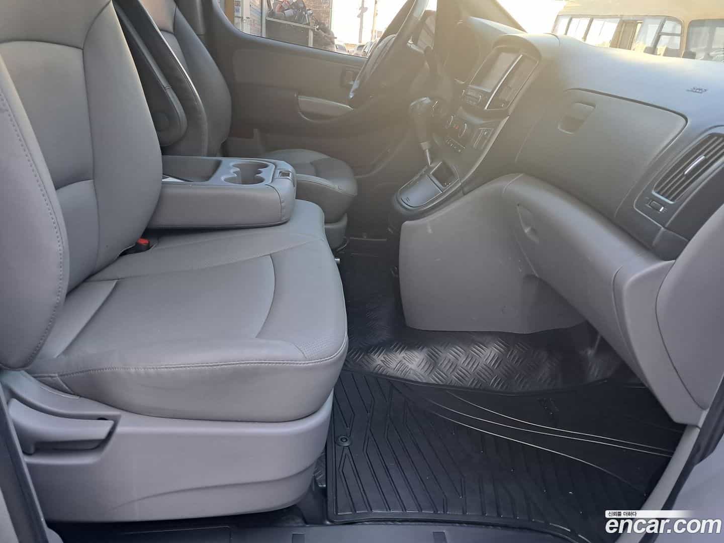 Starex Hyundai 2020.11-OPTION-019
