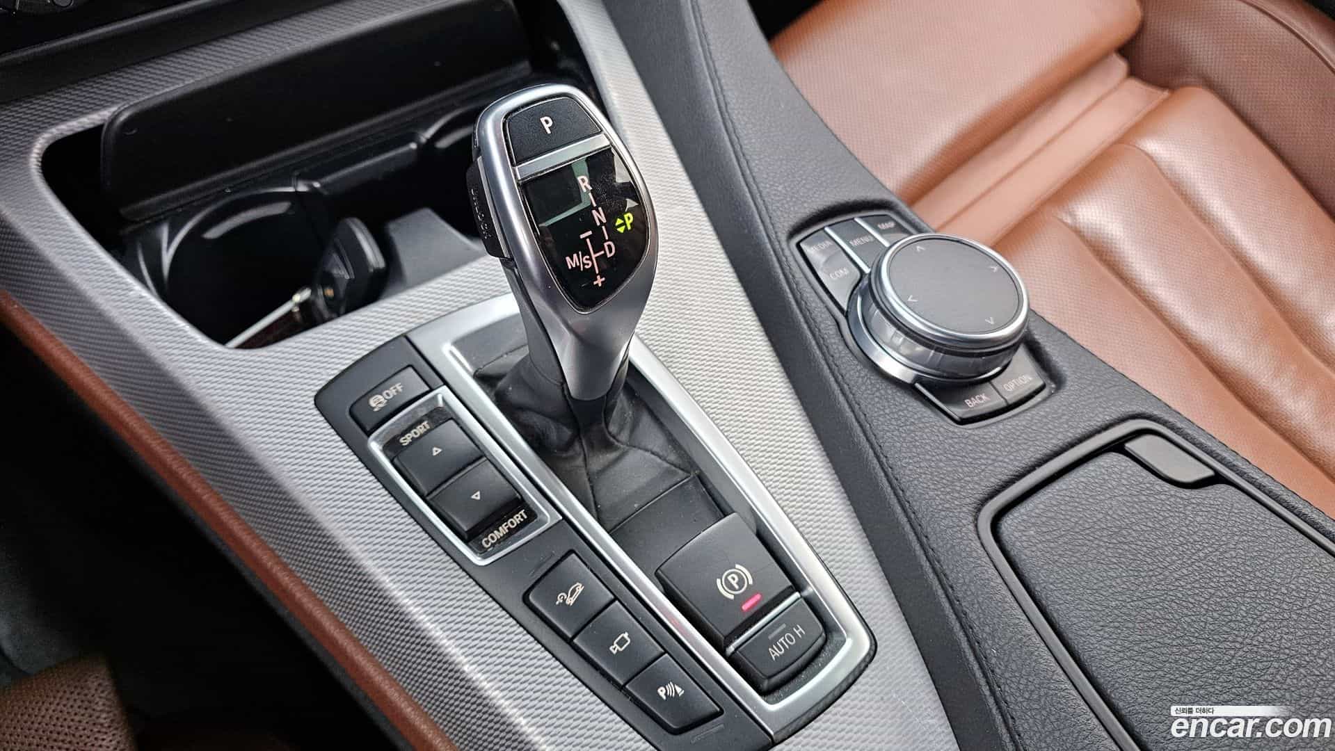 6-Series BMW 2016.11-INNER-009