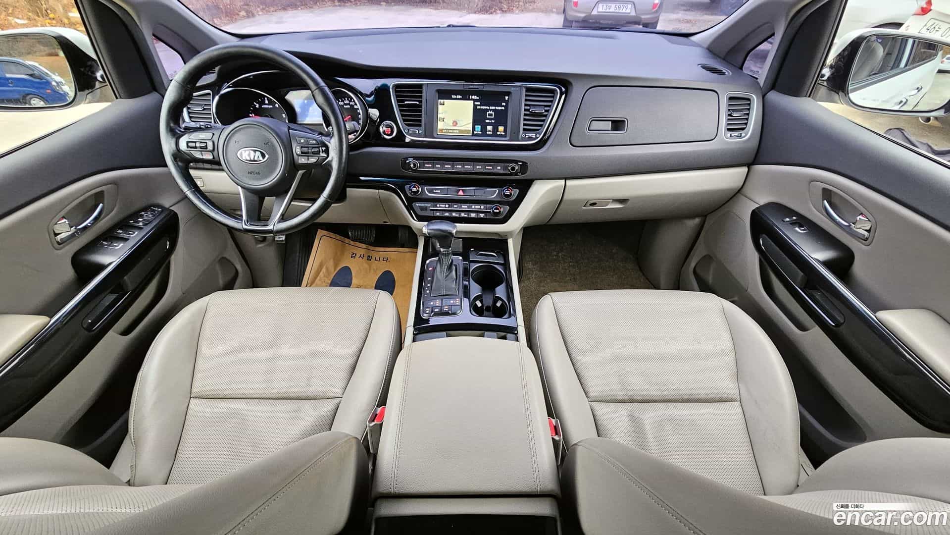 Canival Kia 2017.1-INNER-007