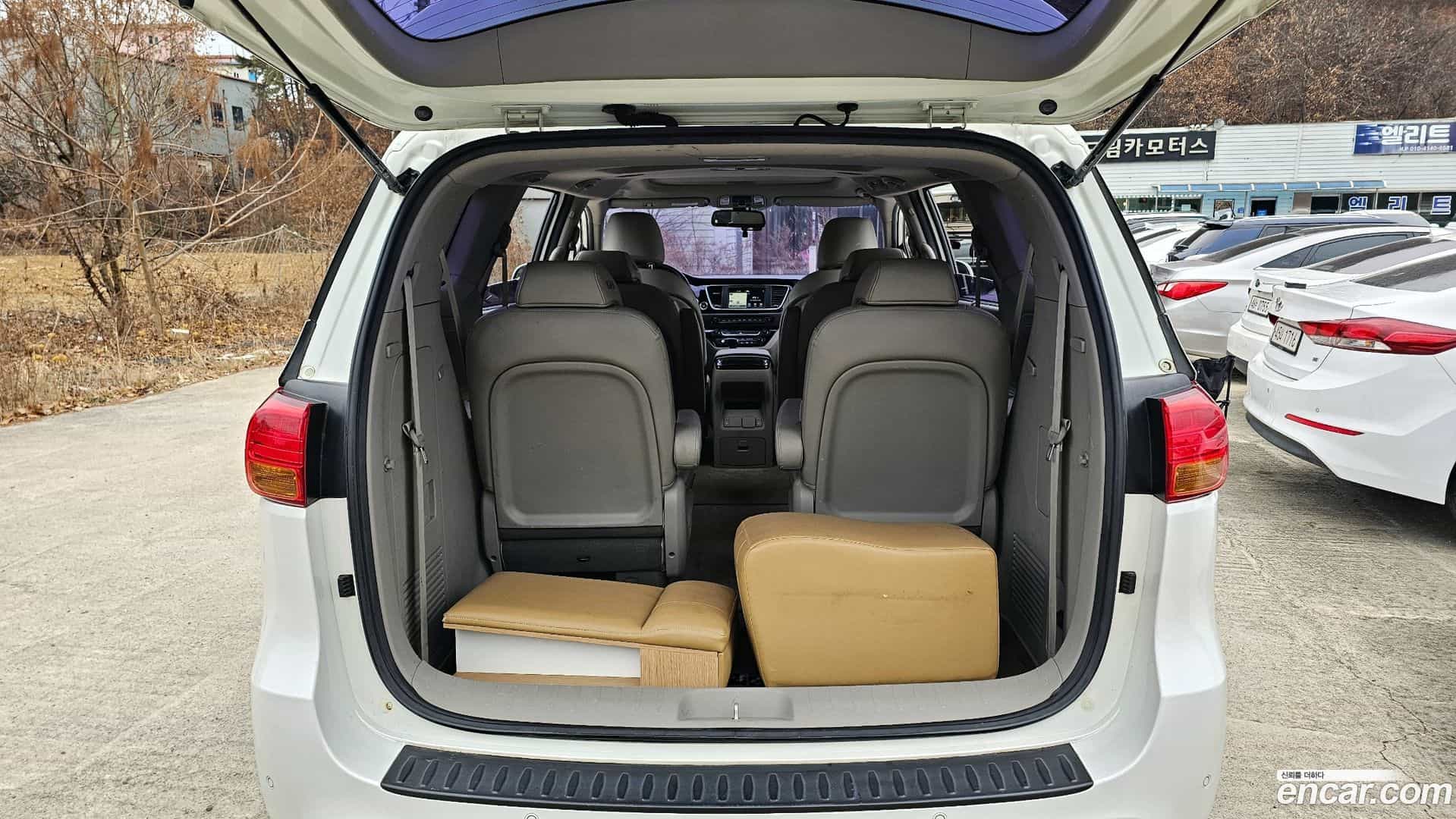 Canival Kia 2017.1-OPTION-024