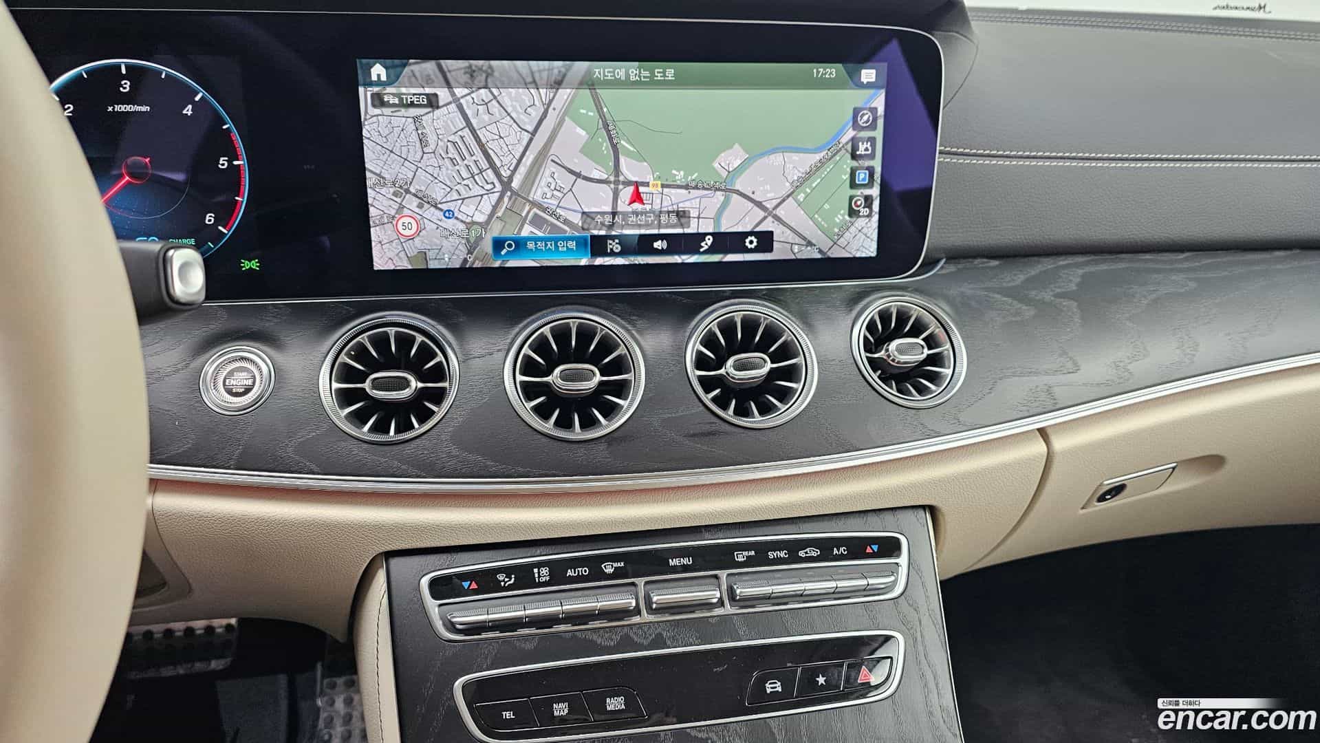 CLS-Class Mercedes-Benz 2022.10-OPTION-018