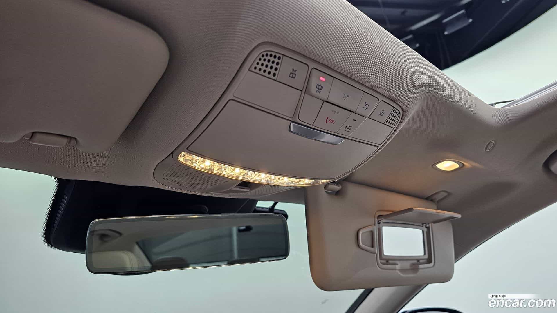 CLS-Class Mercedes-Benz 2022.10-OPTION-042
