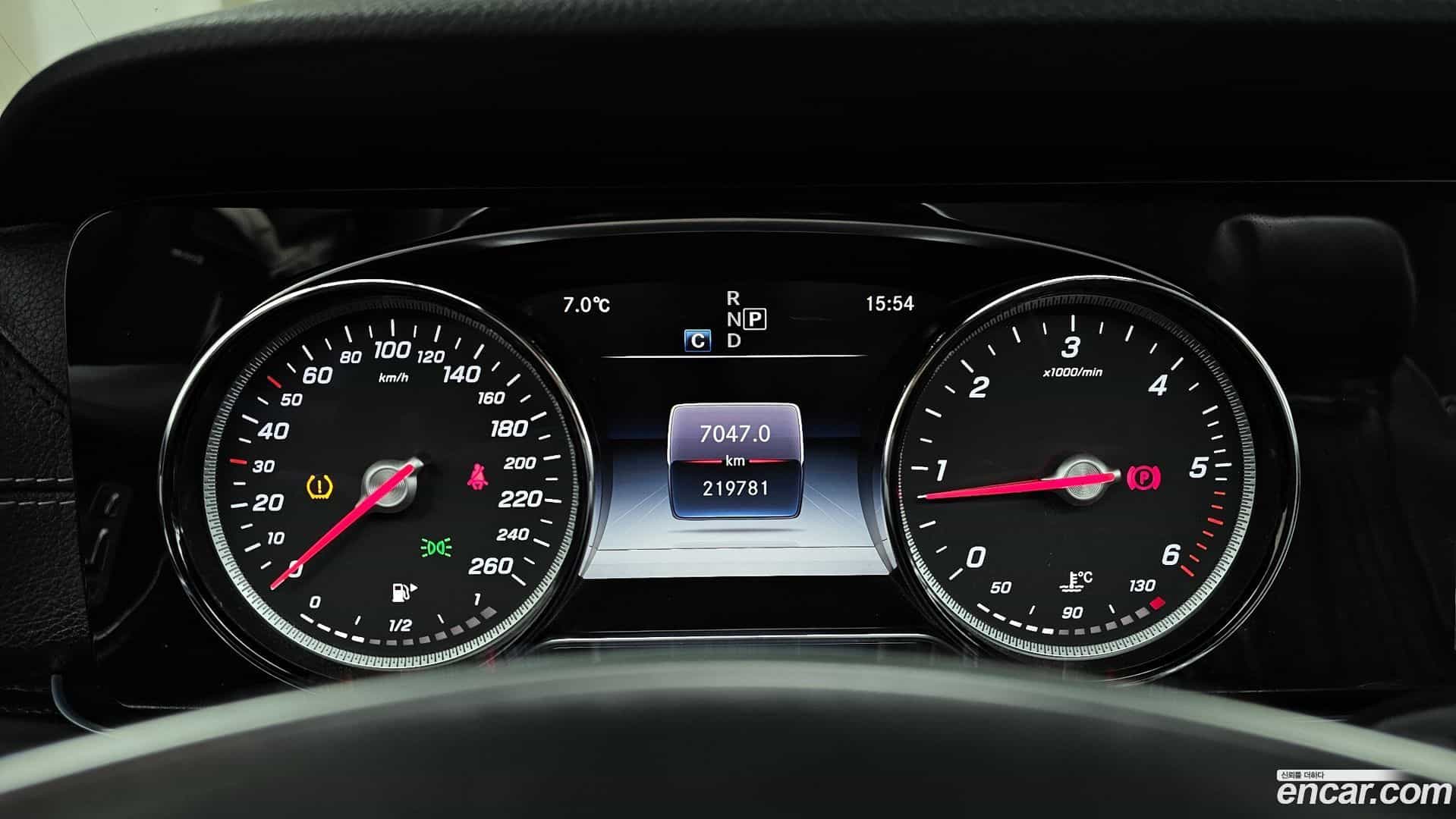 E-Class Mercedes-Benz 2018.9-INNER-008