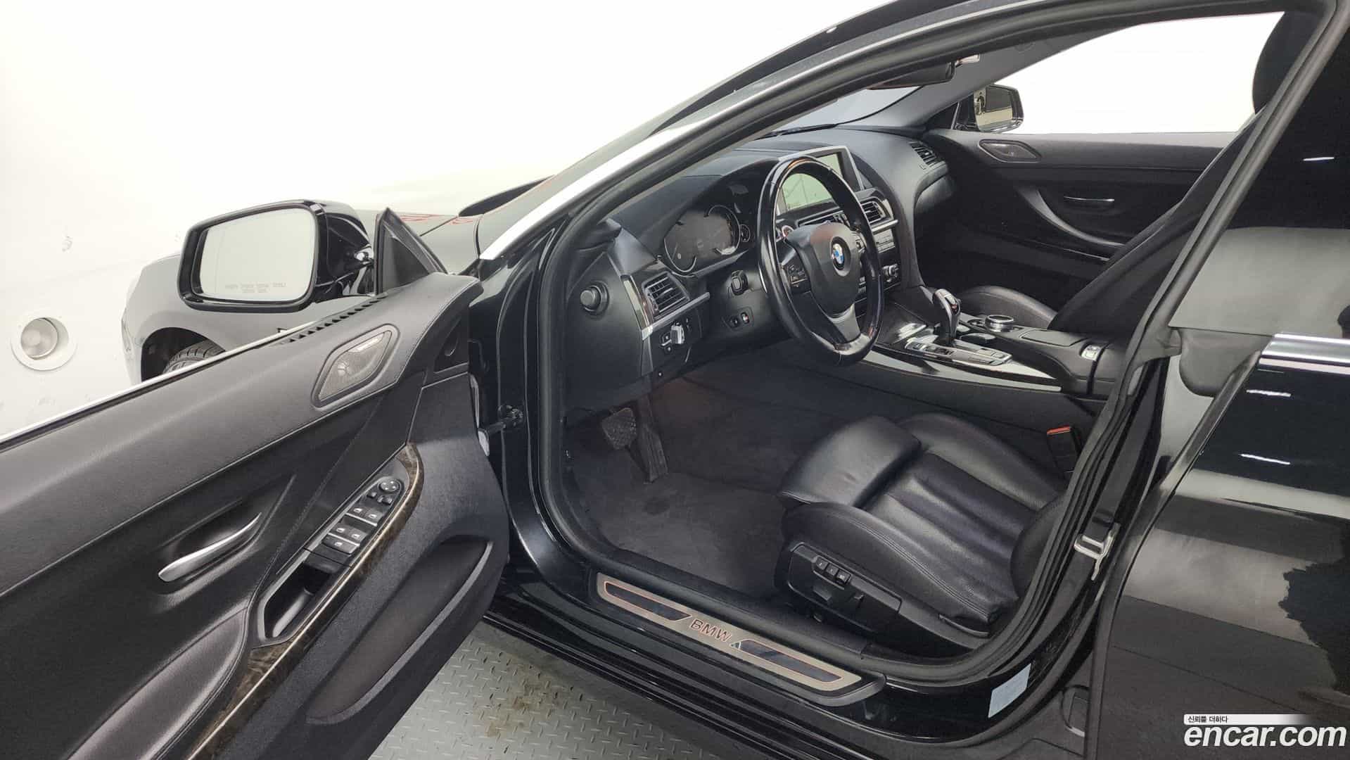 6-Series BMW 2015.0-INNER-010