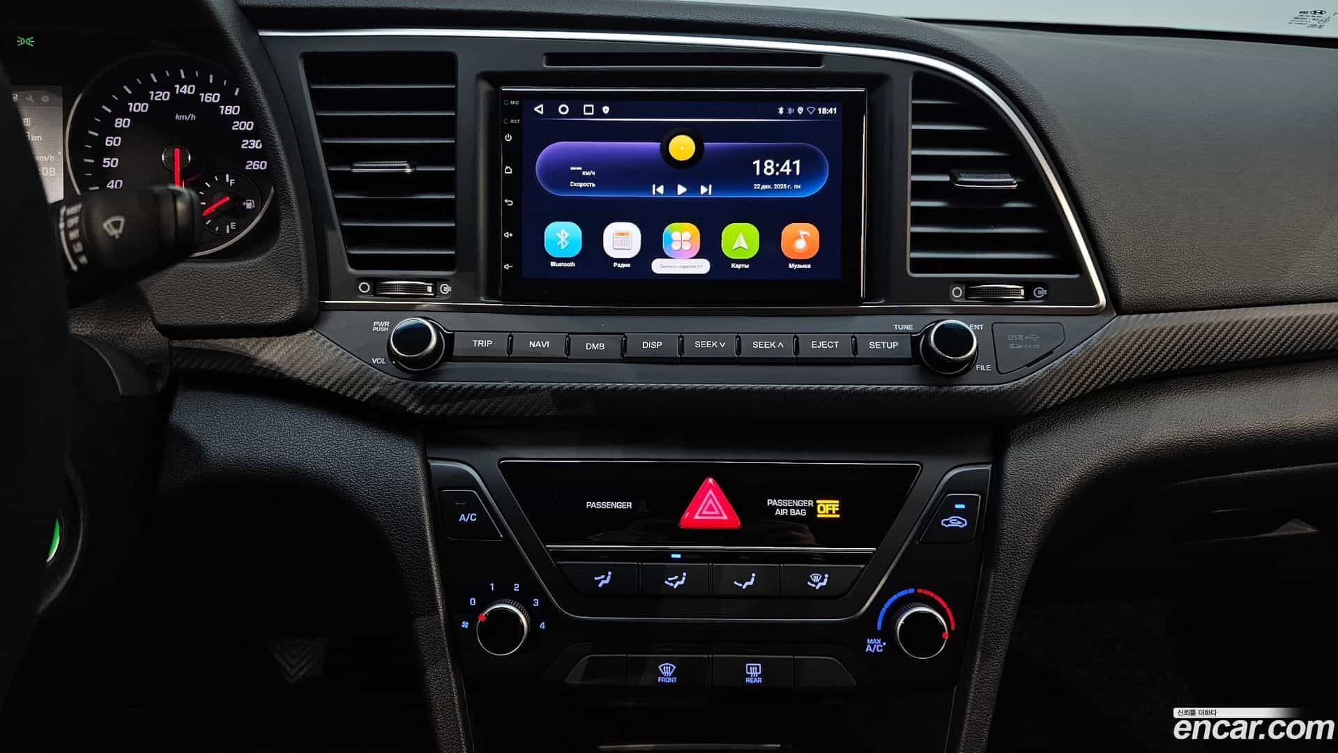 AVANTE Hyundai 2018.4-OPTION-022