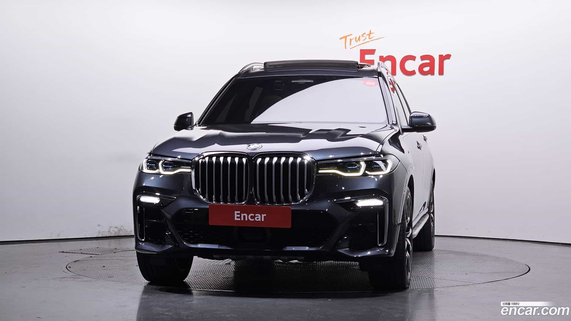 X7 BMW 2021.10-OUTER-003