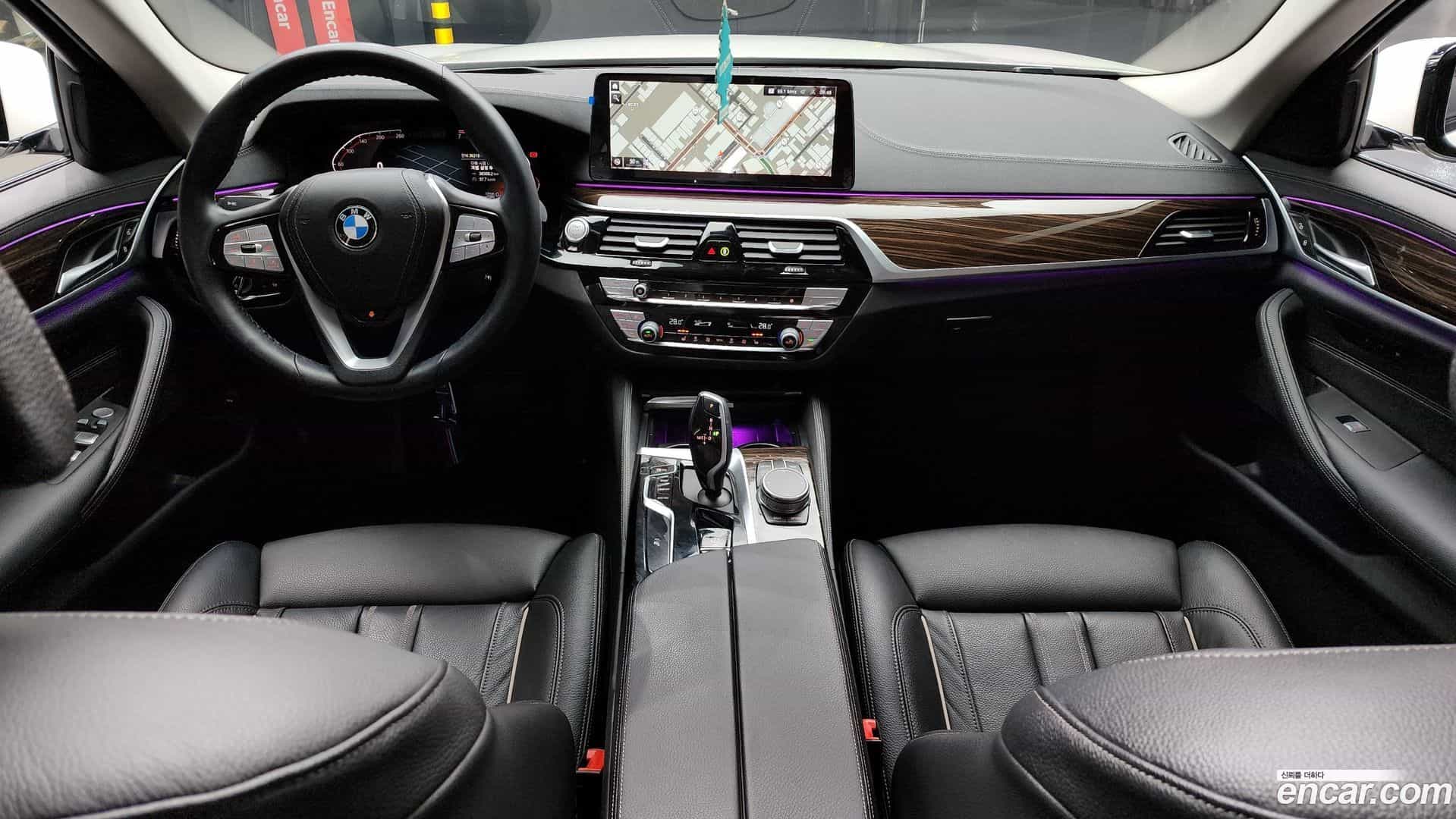 5-Series BMW 2022.10-INNER-007