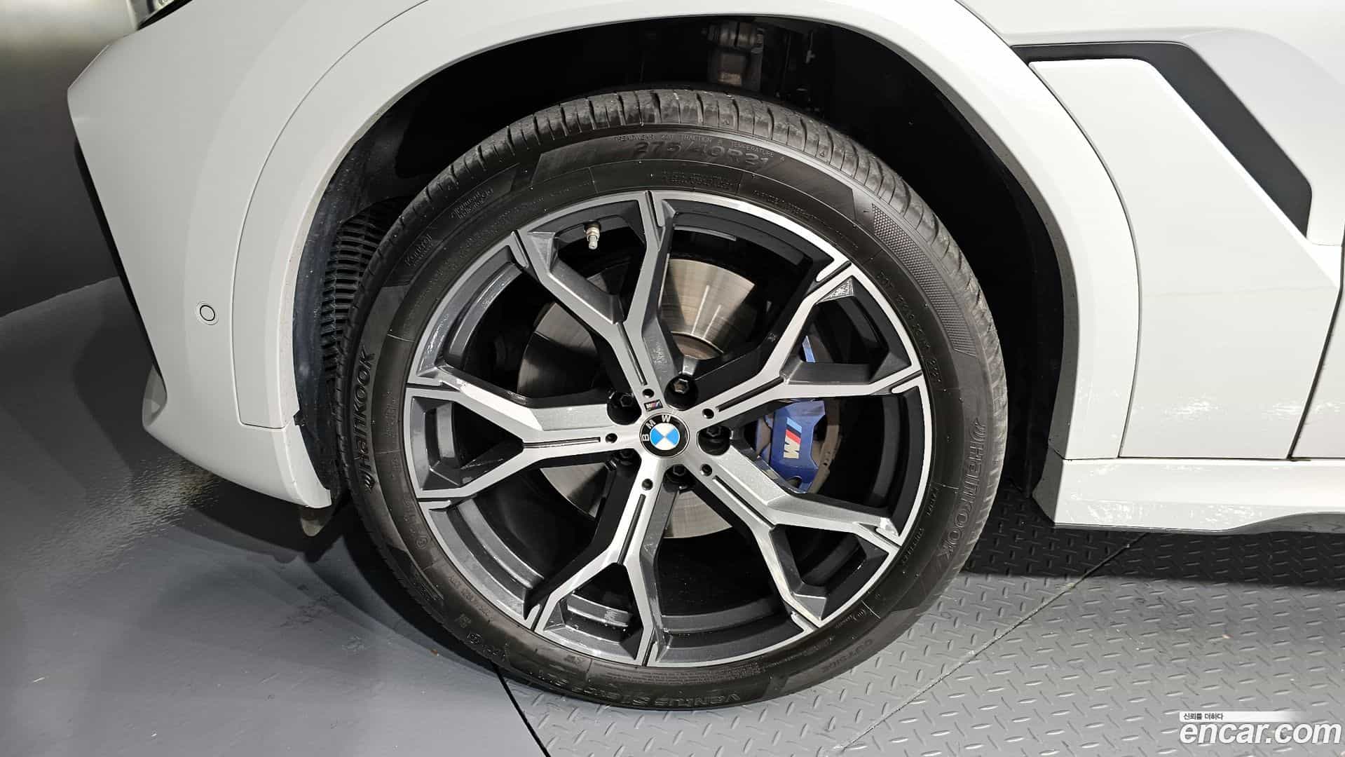 X6 BMW 2022.1-OUTER-005