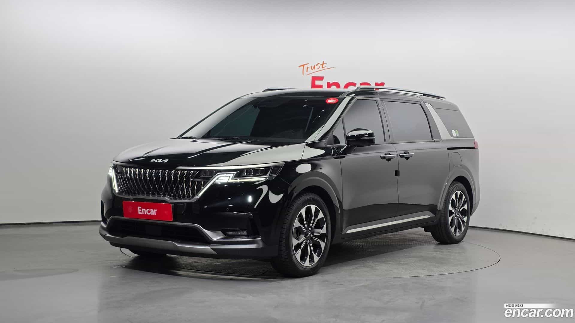 Canival Kia 2023.4-OUTER-001