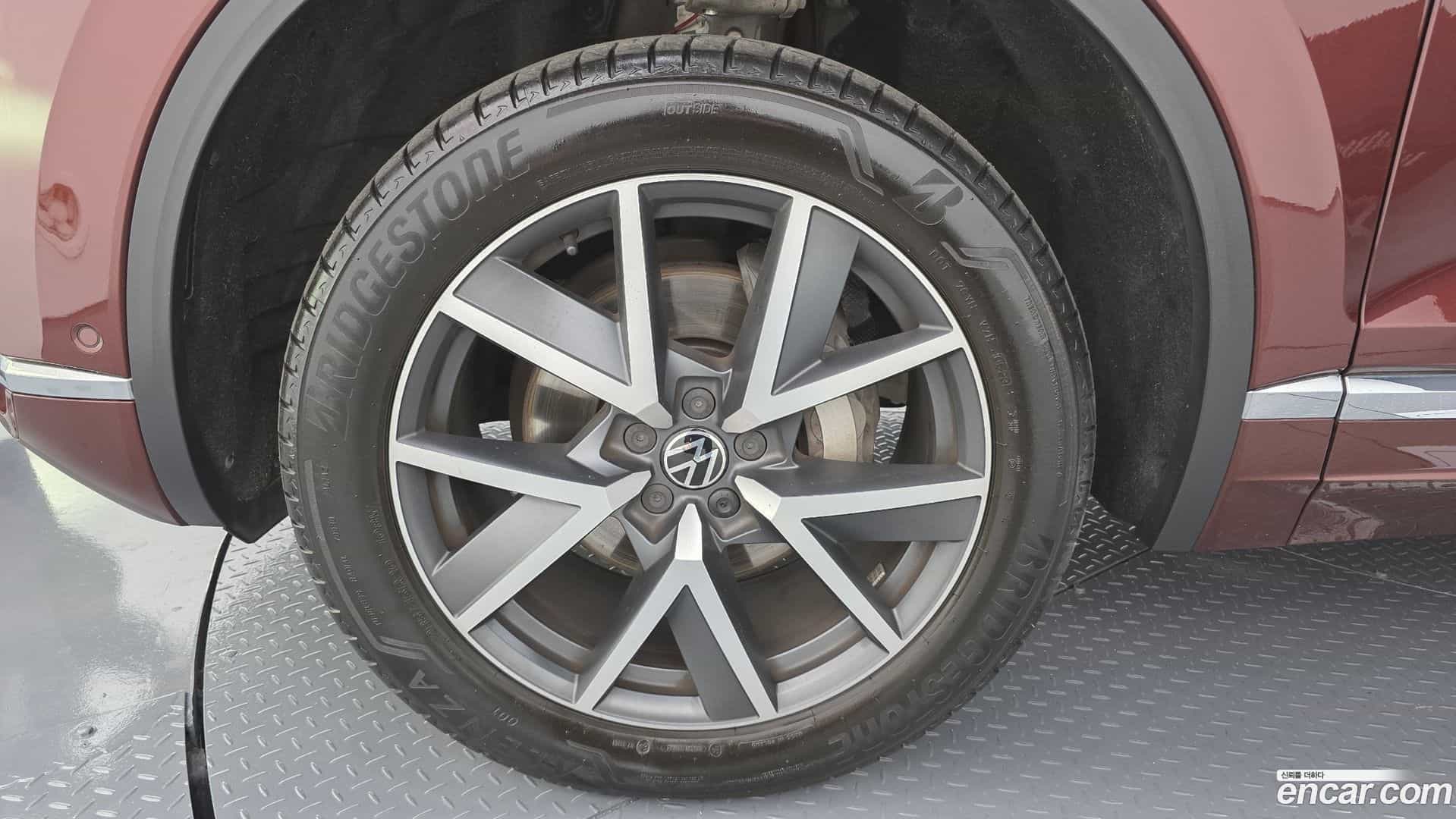 Touareg Volkswagen 2023.11-OUTER-005