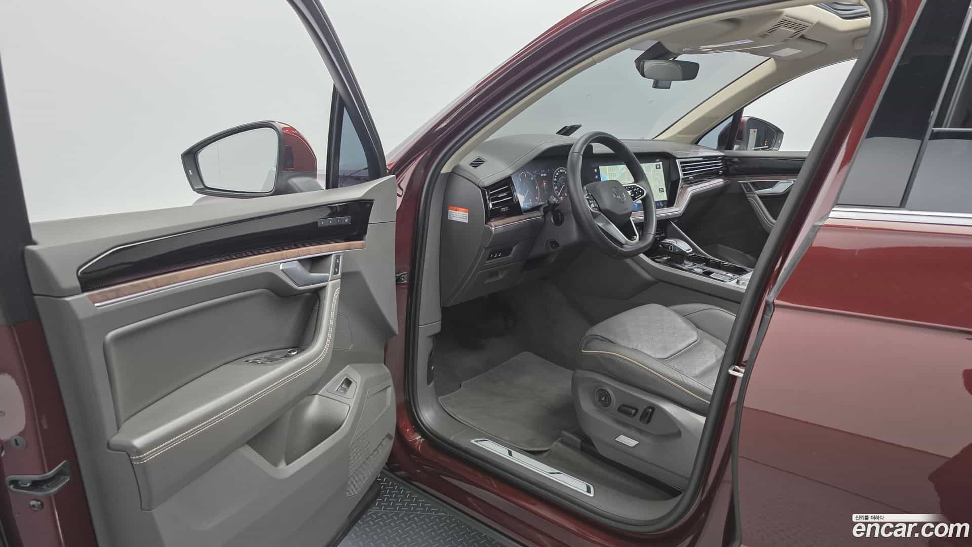 Touareg Volkswagen 2023.11-INNER-010