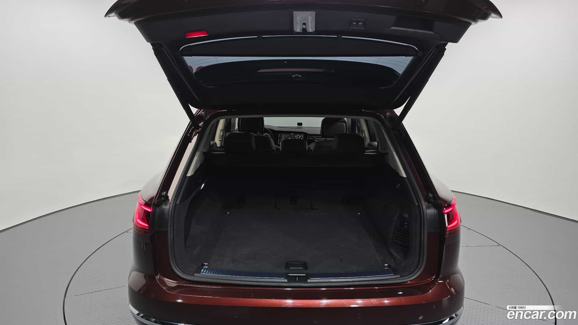 Touareg Volkswagen 2023.11-OPTION-024