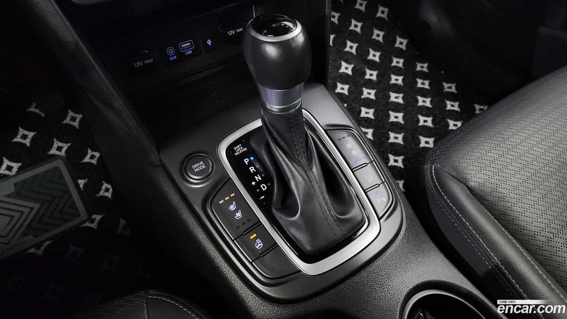 Kona Hyundai 2018.6-INNER-009