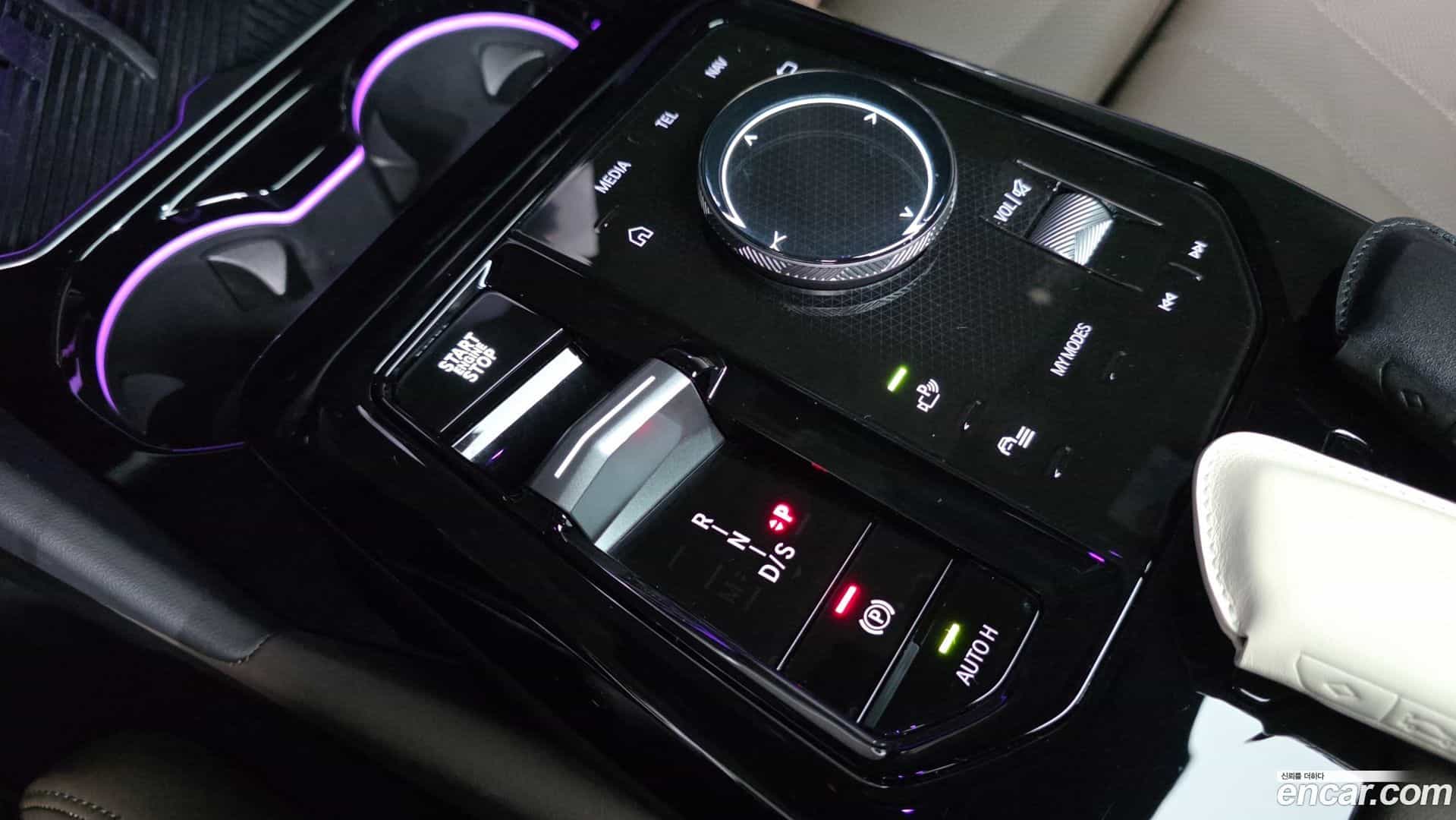 5-Series BMW 2025.0-INNER-009