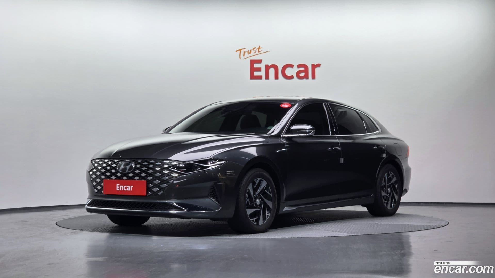 Main__Slider__Photo:Grandeur Hyundai 2021.0-0