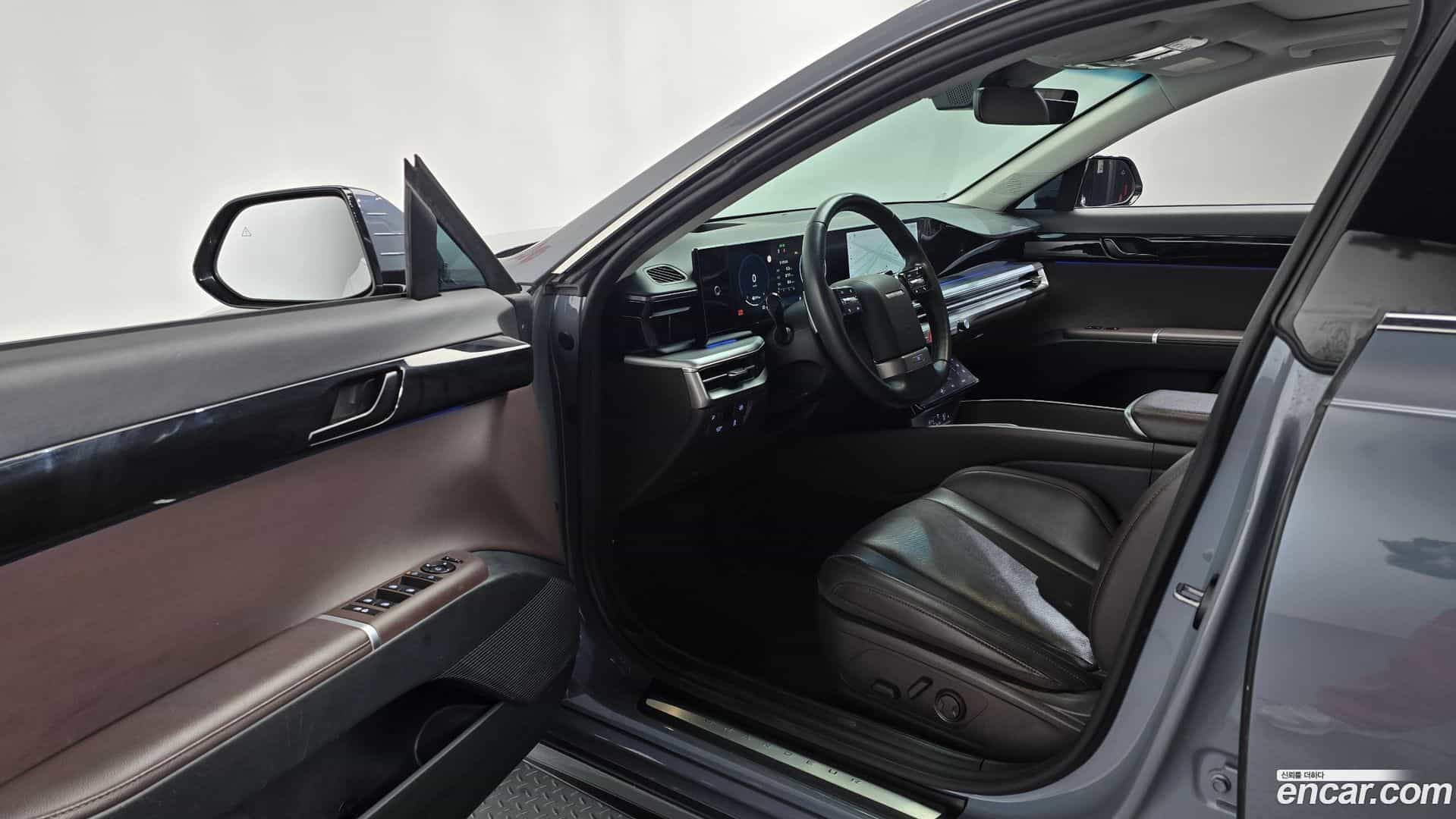 Grandeur Hyundai 2023.11-INNER-010