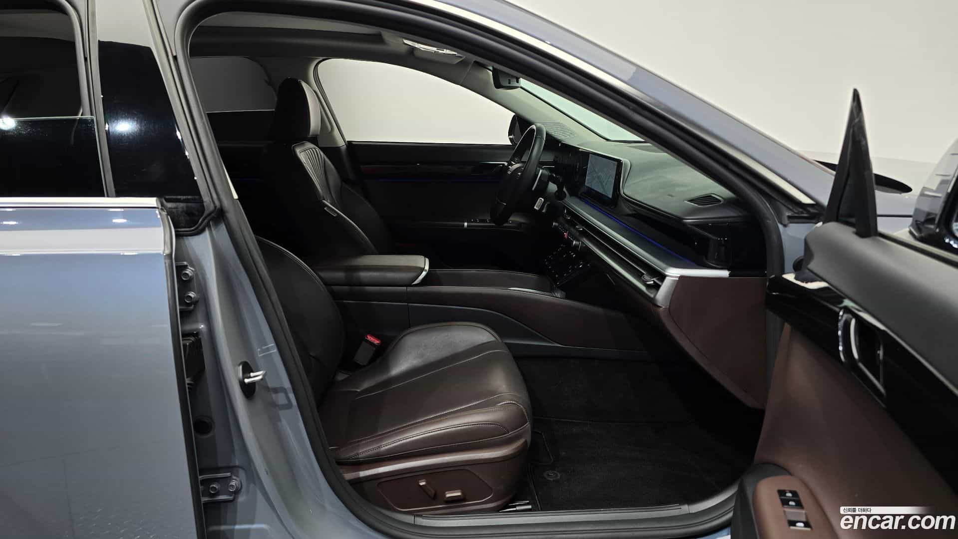 Grandeur Hyundai 2023.11-OPTION-015