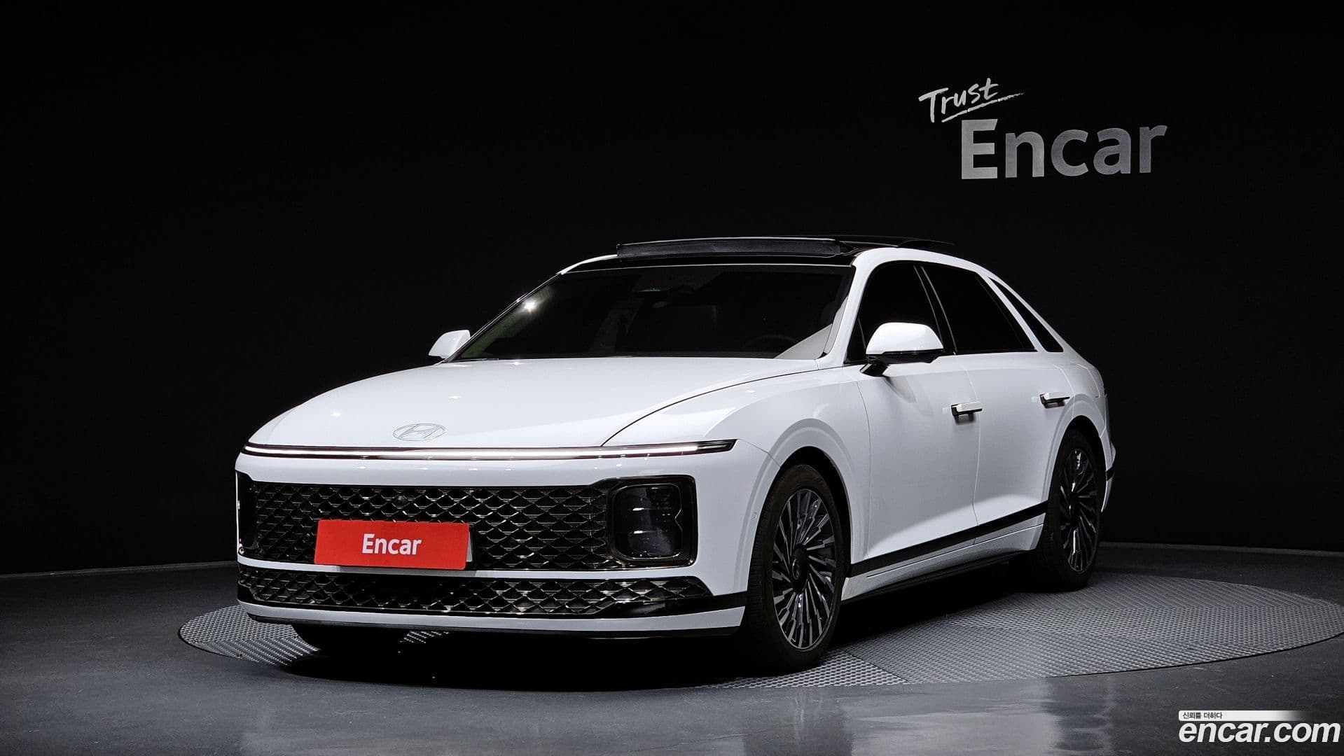 Main__Slider__Photo:Grandeur Hyundai 2025.4-0