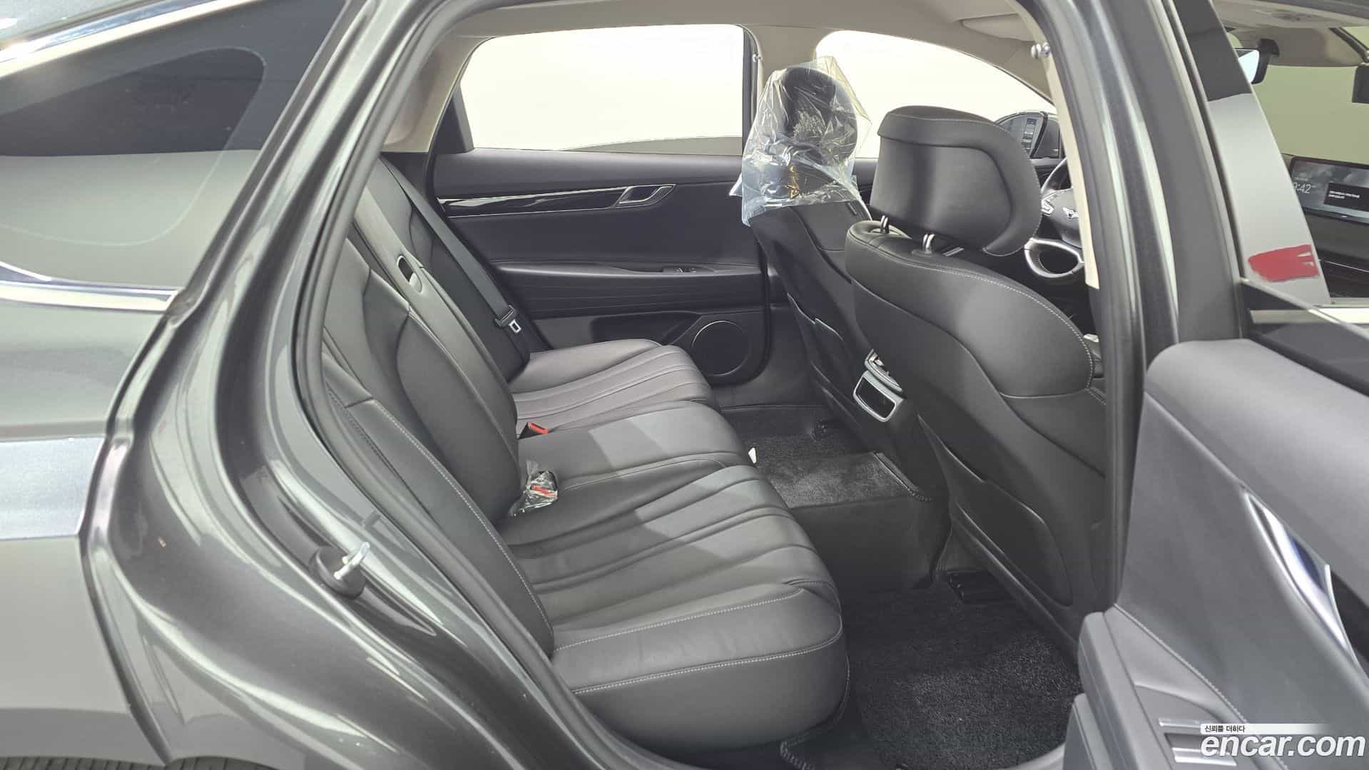 G80 Genesis 2021.0-OPTION-016