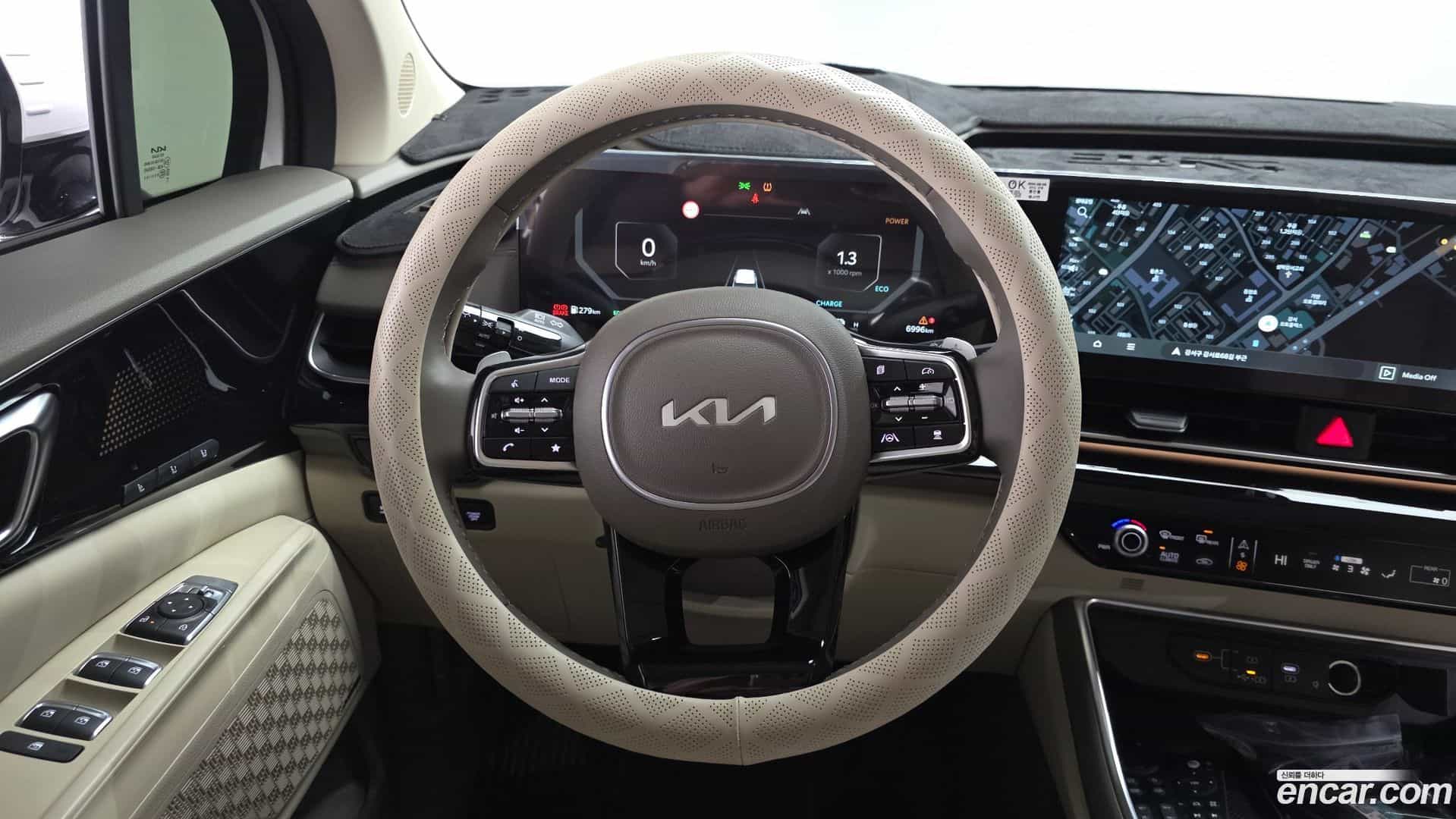 Canival Kia 2024.8-OPTION-017