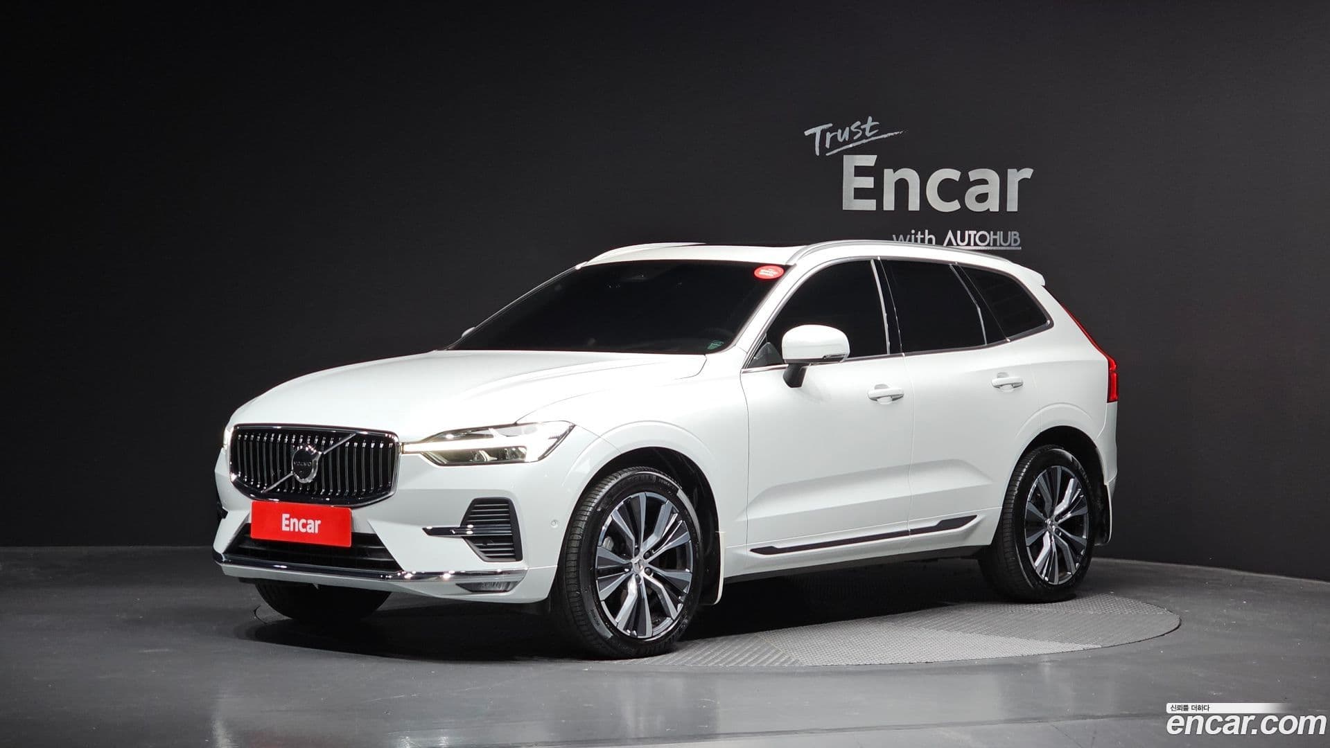 Main__Slider__Photo:XC60 Volvo 2021.11-0