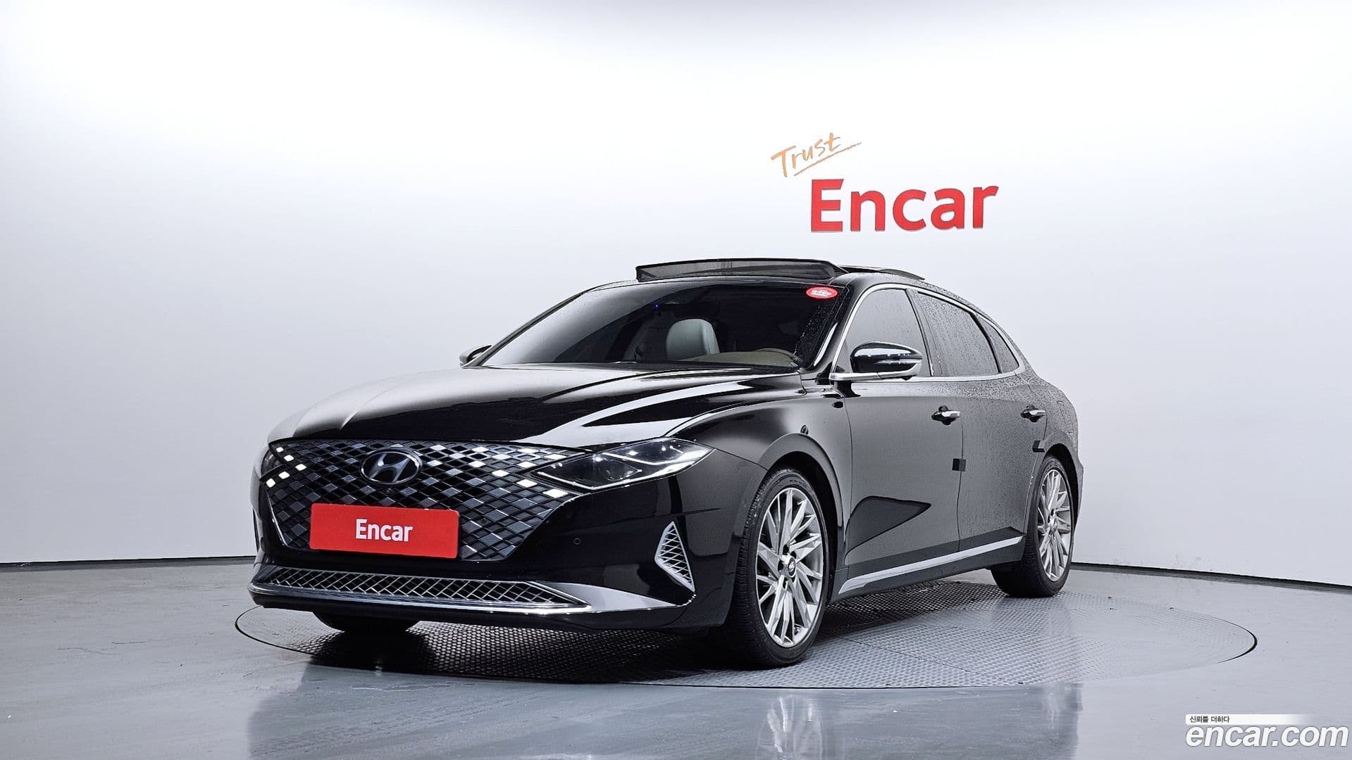 Main__Slider__Photo:Grandeur Hyundai 2020.3-0