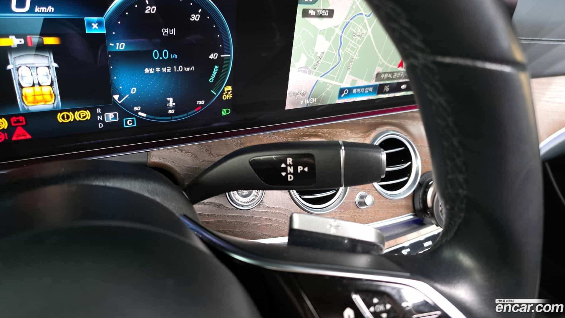 E-Class Mercedes-Benz 2021.9-INNER-009