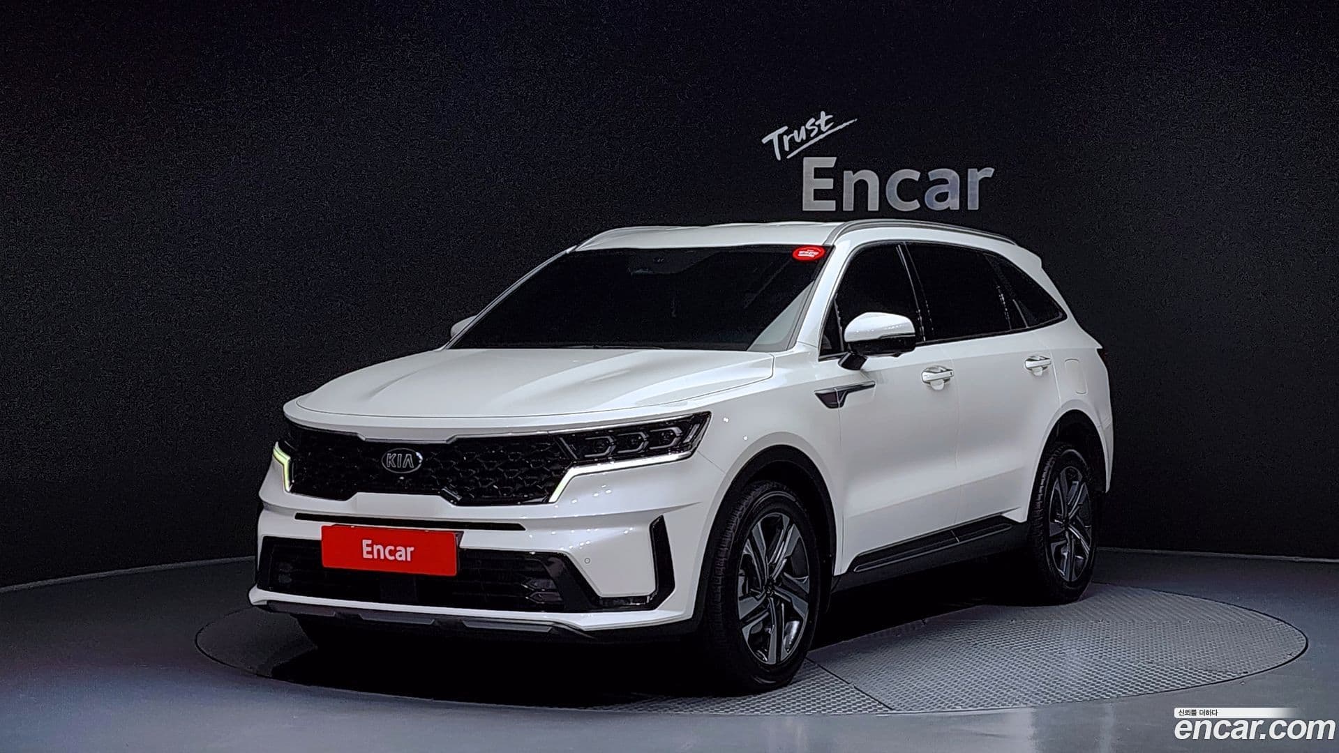 Main__Slider__Photo:Sorento Kia 2020.5-0
