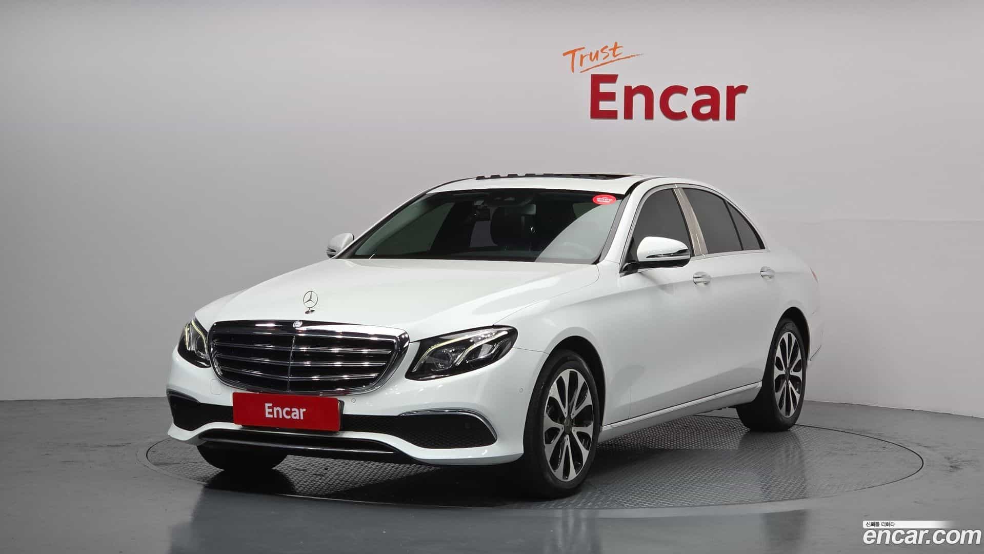 E-Class Mercedes-Benz 2016.10-OUTER-001