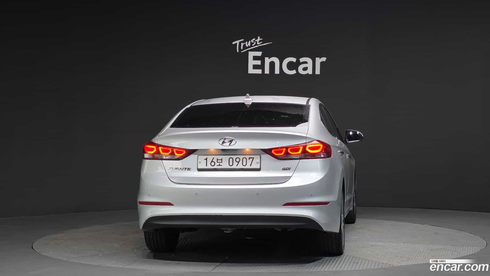 AVANTE Hyundai 2016.2-OUTER-004