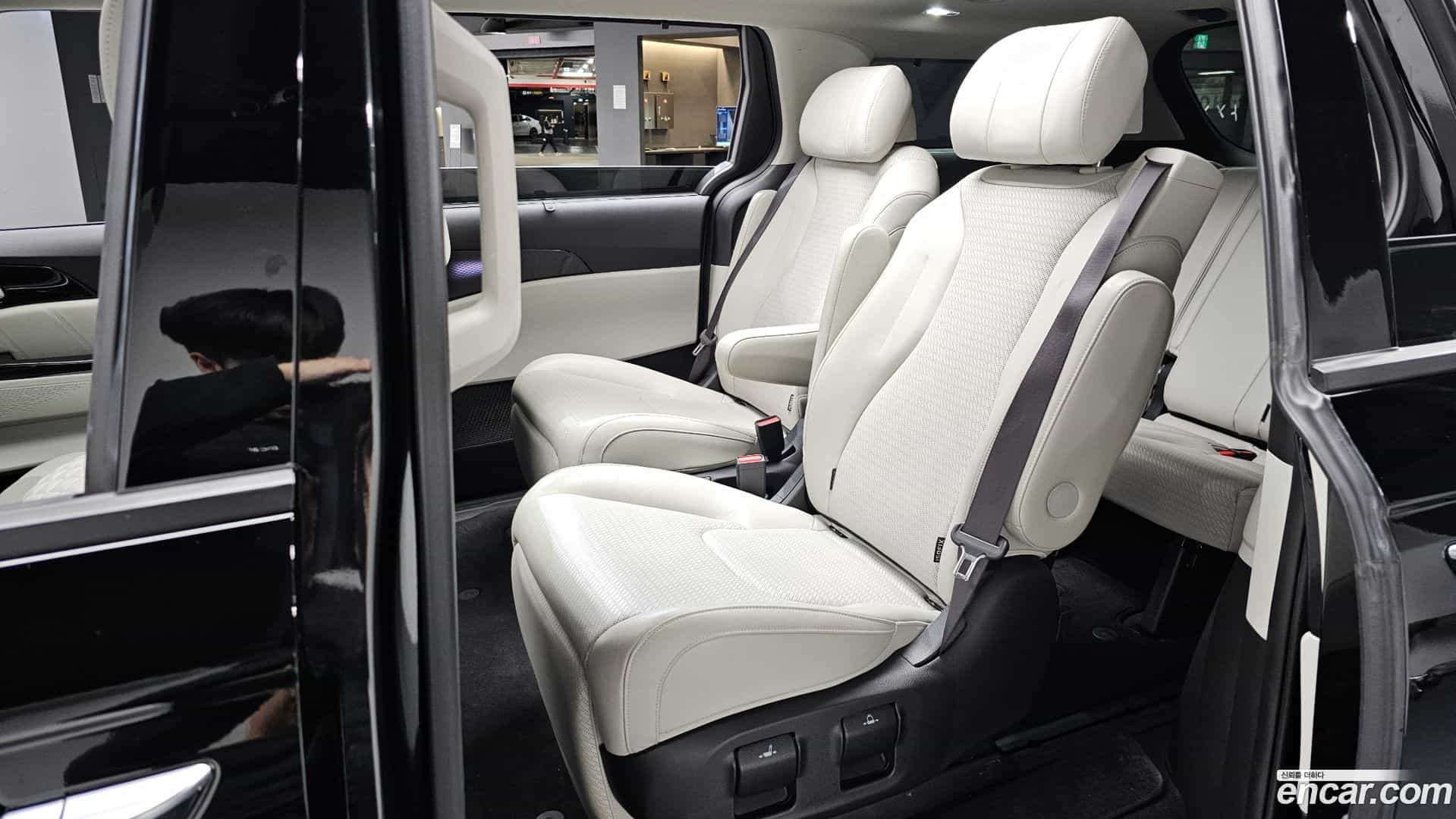 Canival Kia 2023.6-OPTION-016