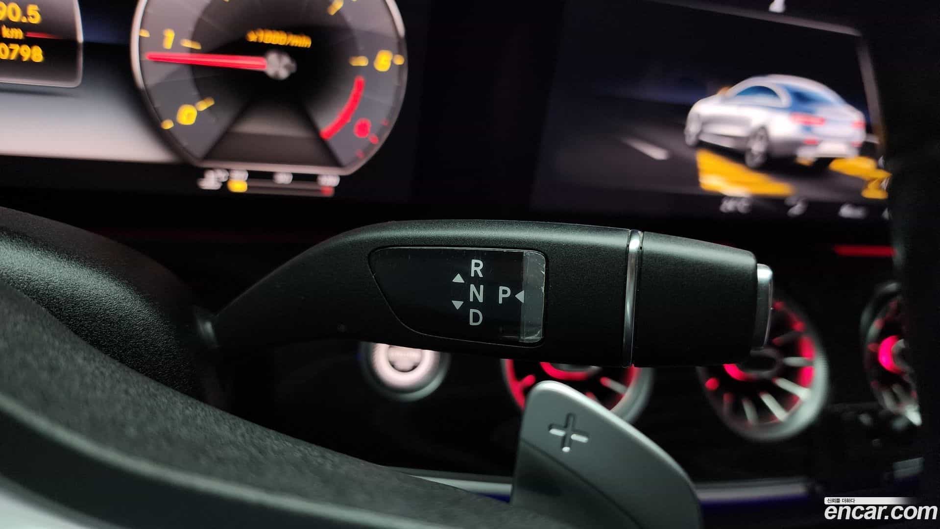 E-Class Mercedes-Benz 2020.4-INNER-009