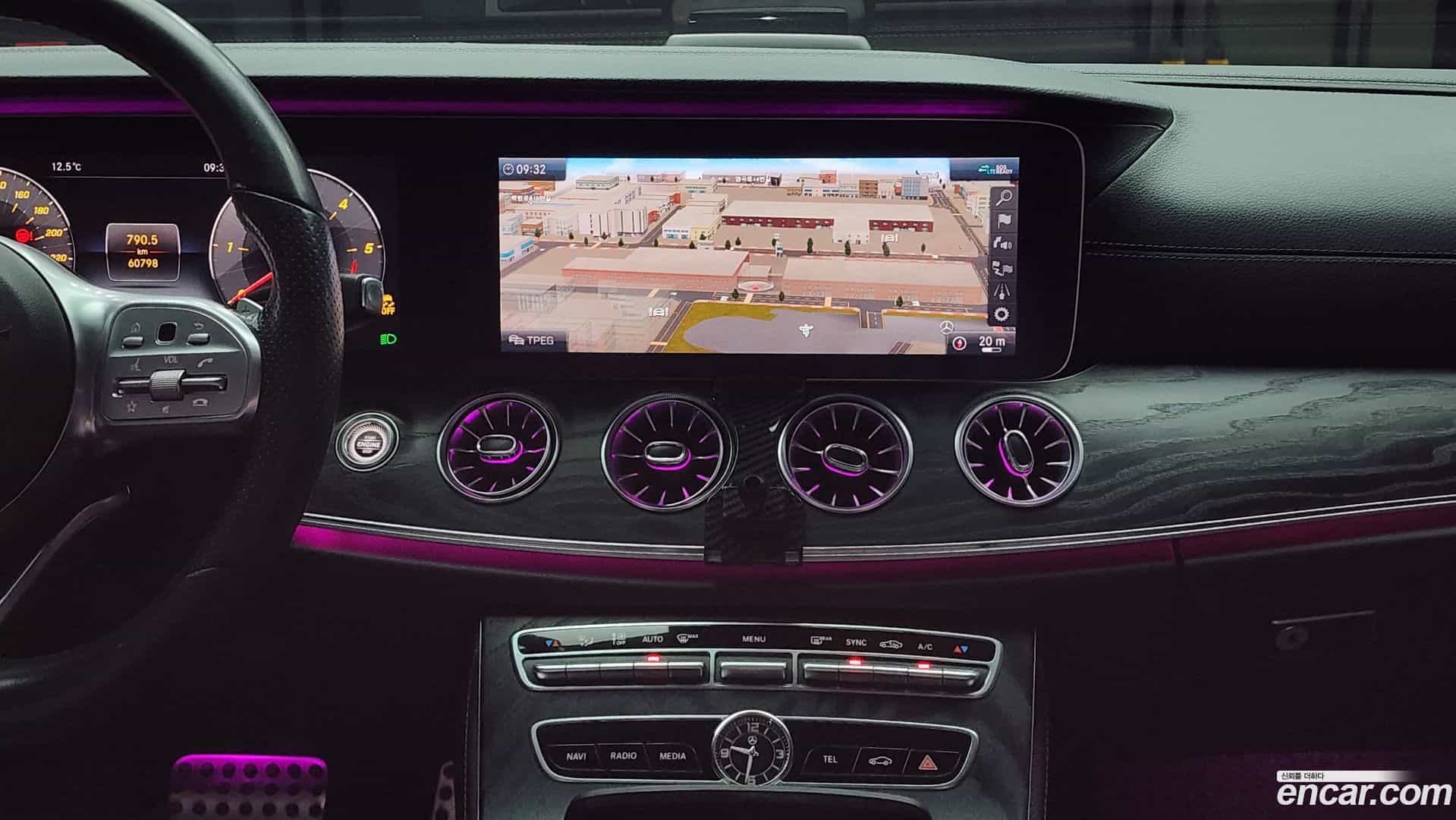 E-Class Mercedes-Benz 2020.4-OPTION-019
