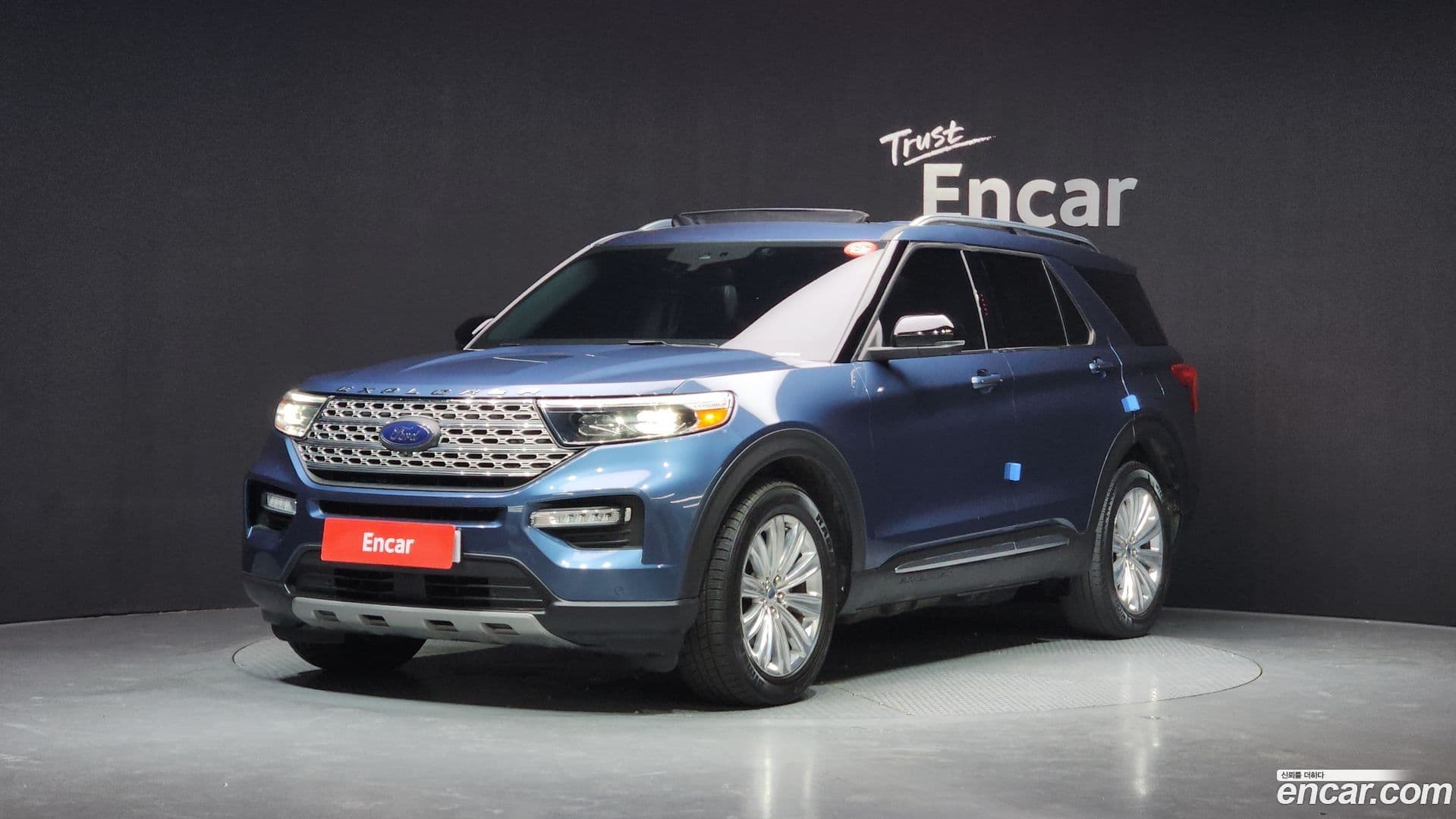 Main__Slider__Photo:Explorer Ford 2020.10-0