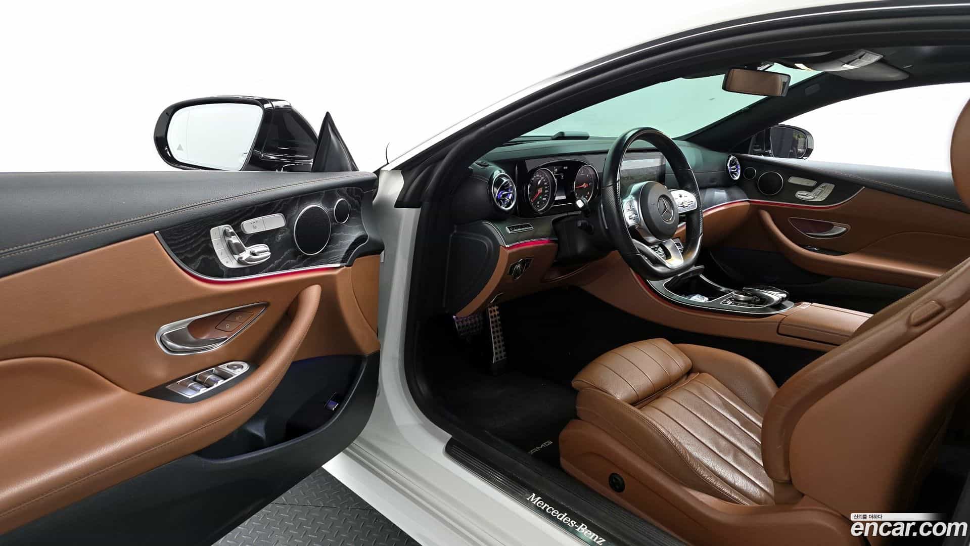 E-Class Mercedes-Benz 2018.10-INNER-010
