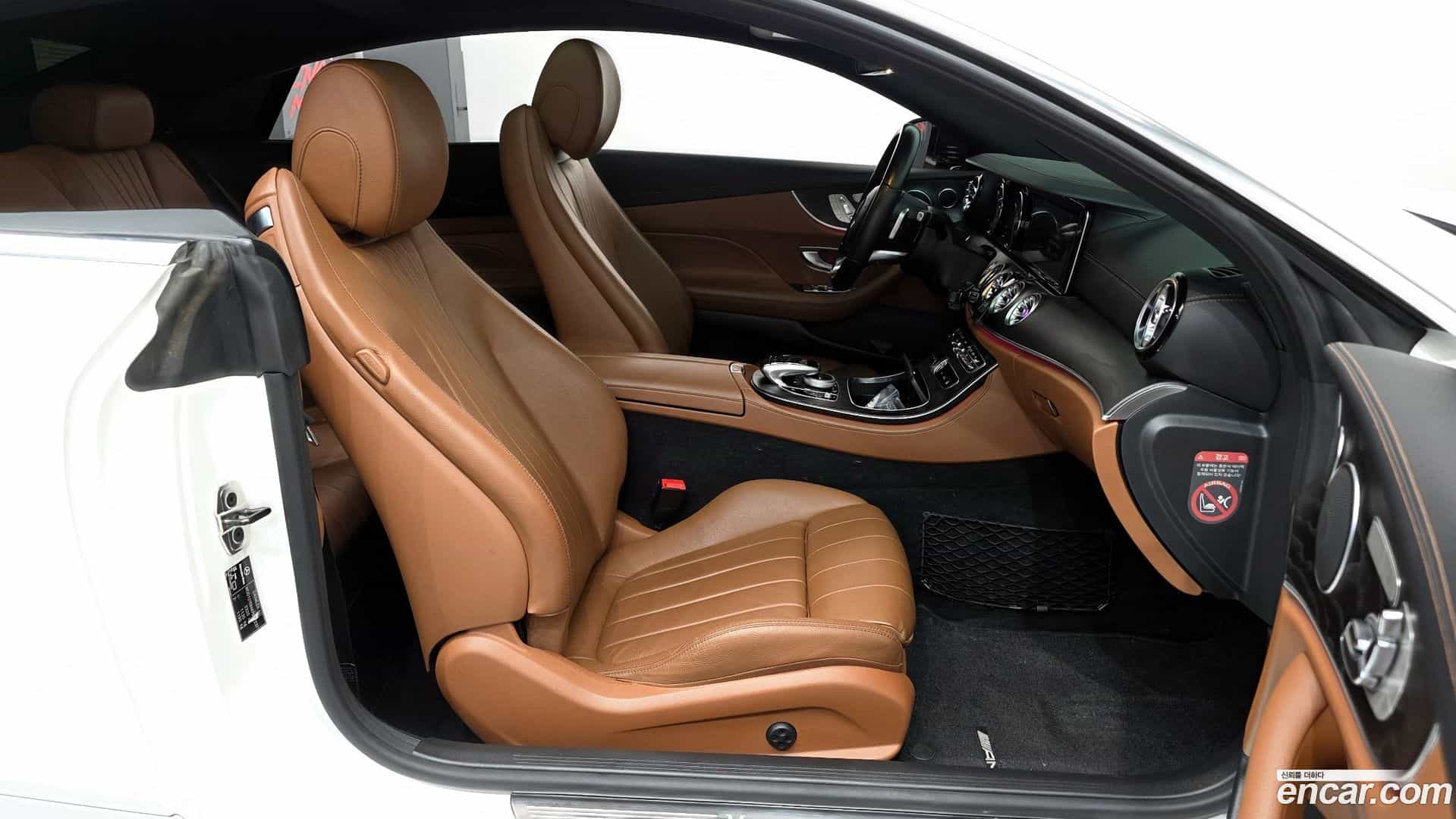E-Class Mercedes-Benz 2018.10-OPTION-015