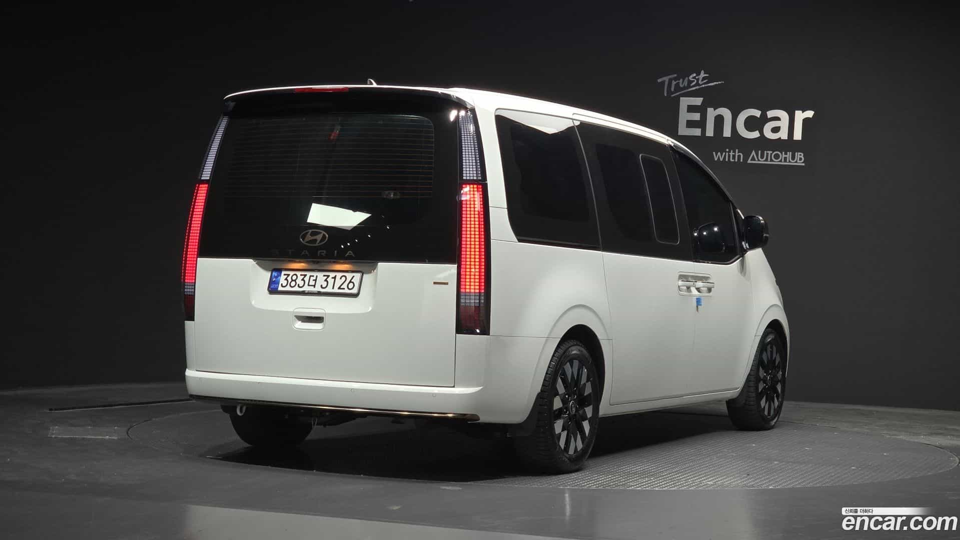 Staria Hyundai 2025.0-OUTER-002