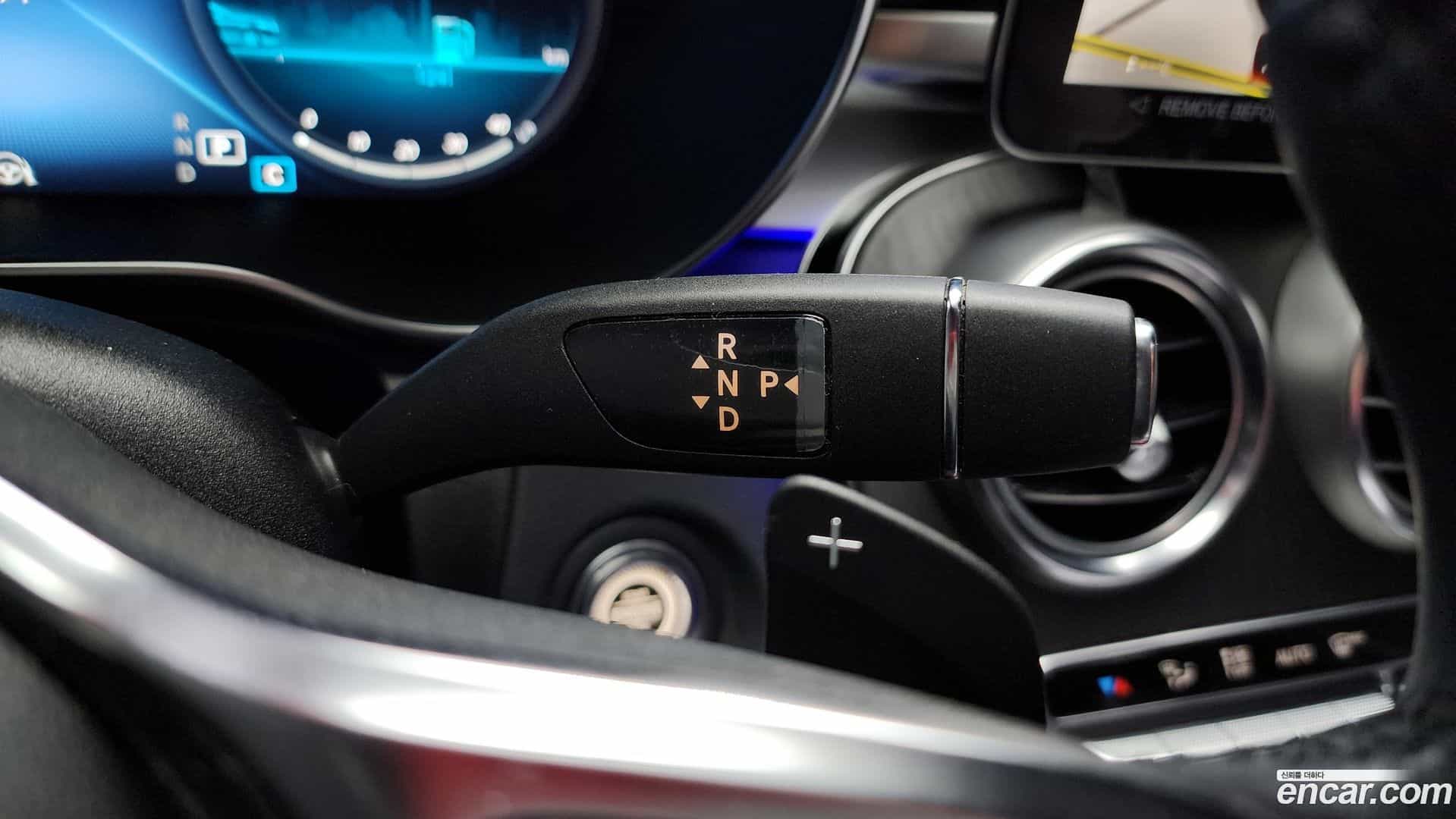 GLC-Class Mercedes-Benz 2023.3-INNER-009