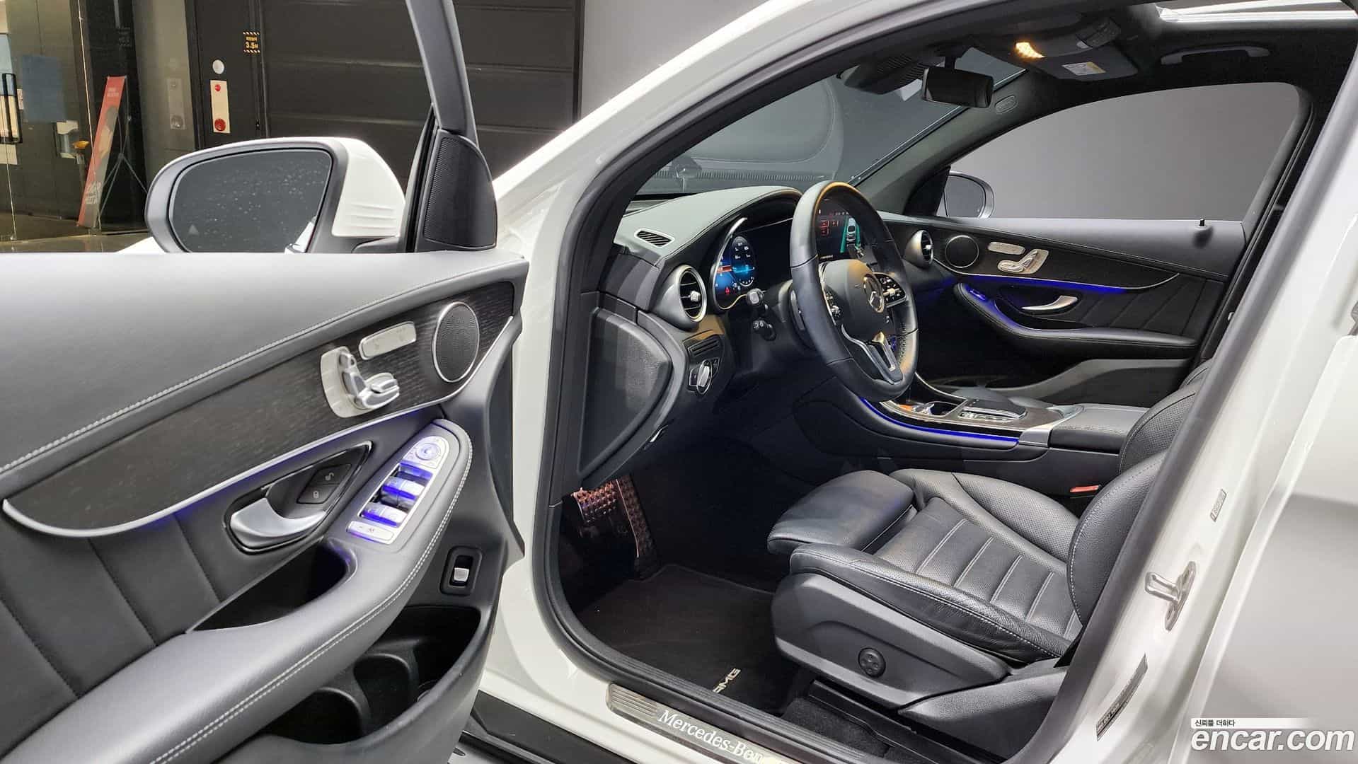 GLC-Class Mercedes-Benz 2023.3-OPTION-015