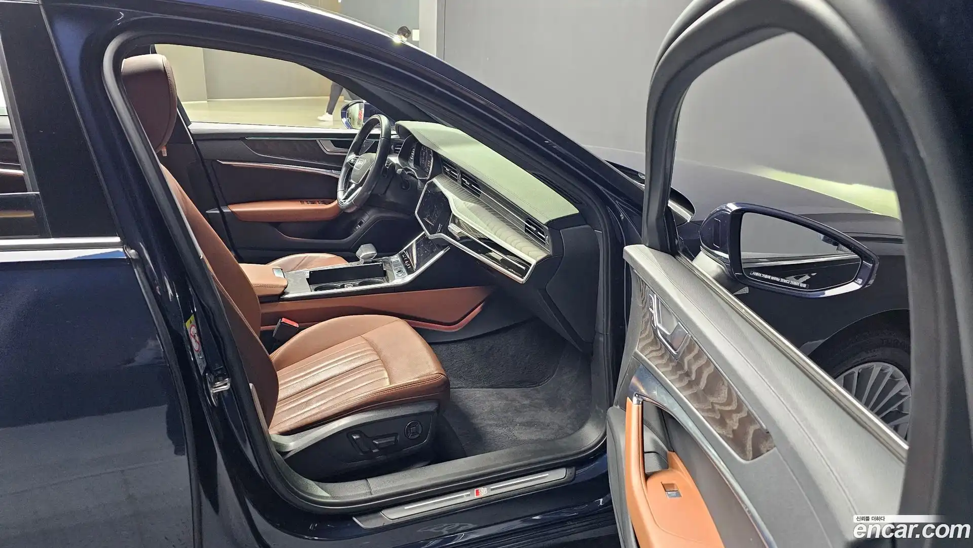 A6 Audi 2020.11-INNER-010