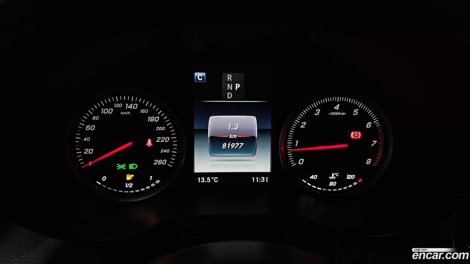 GLC-Class Mercedes-Benz 2019.9-INNER-008