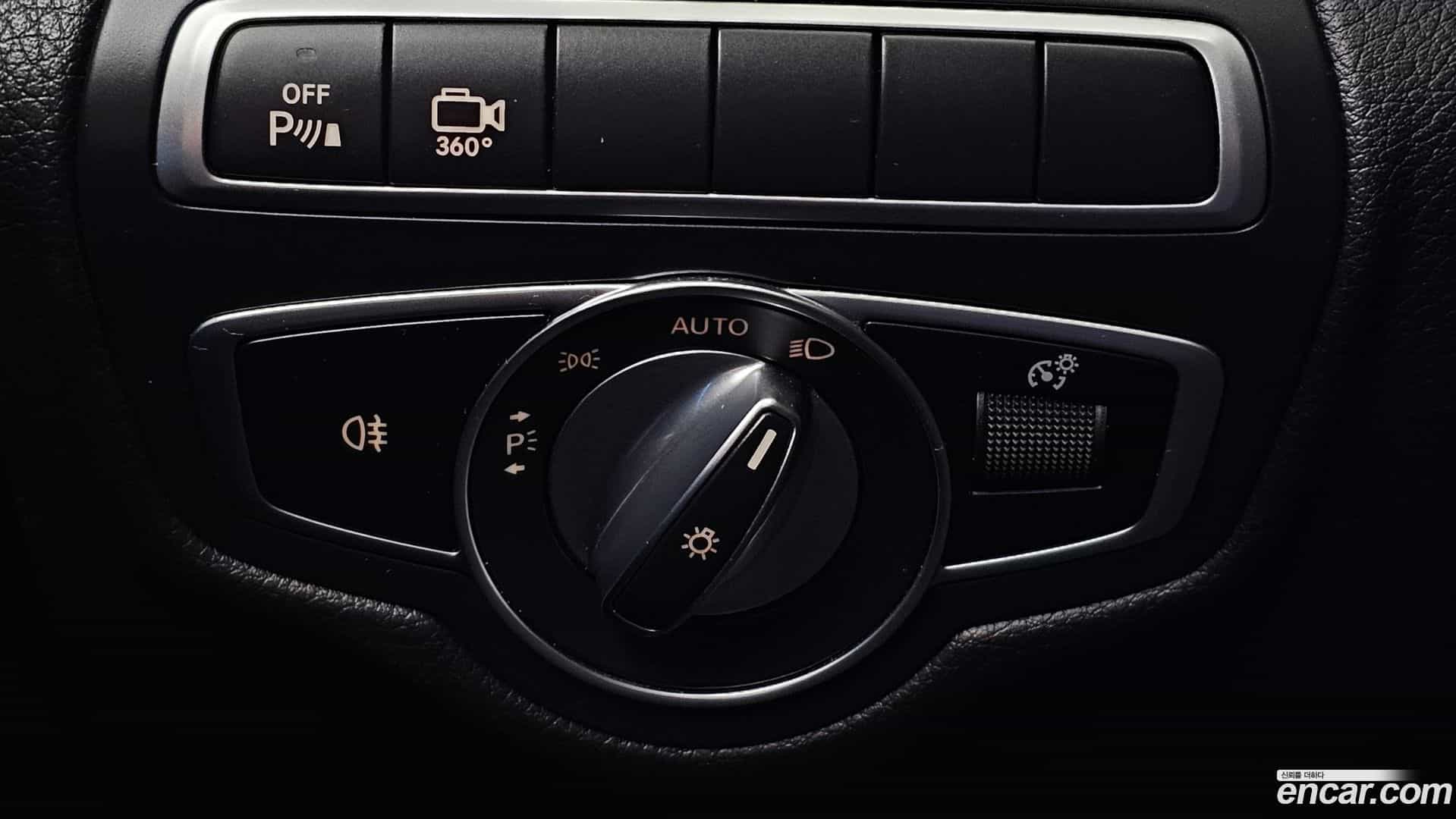 GLC-Class Mercedes-Benz 2019.9-OPTION-021