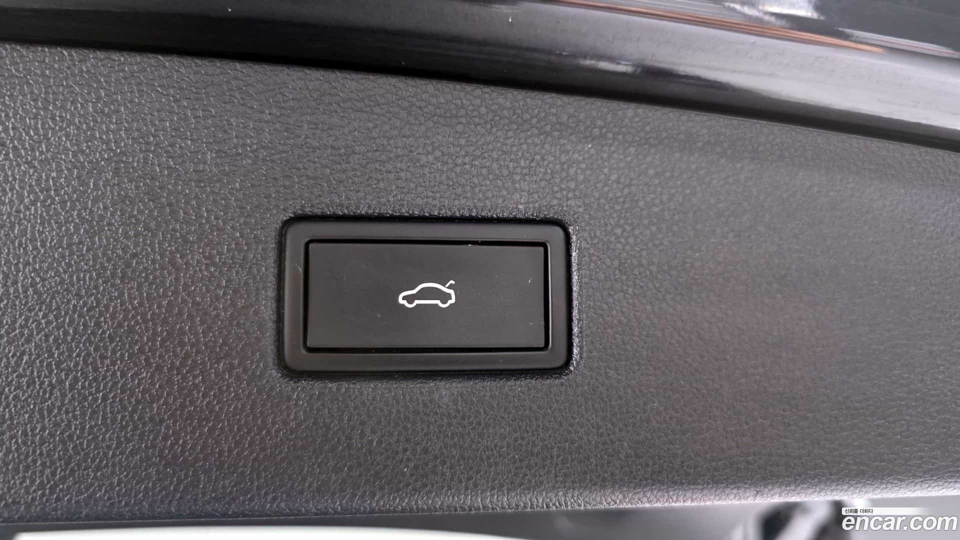 Tiguan Volkswagen 2023.6-OPTION-024