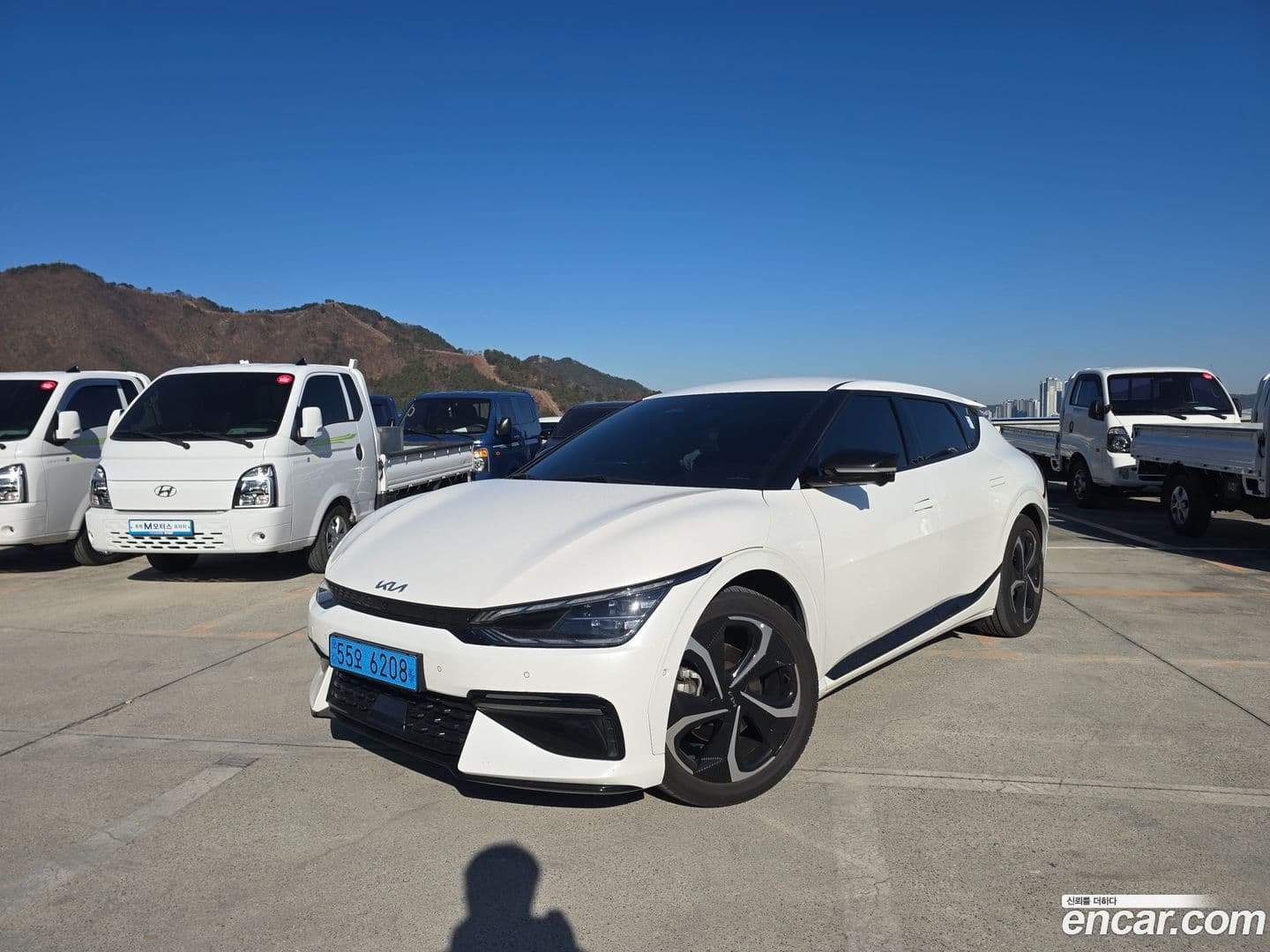 Main__Slider__Photo:EV6 Kia 2022.4-0